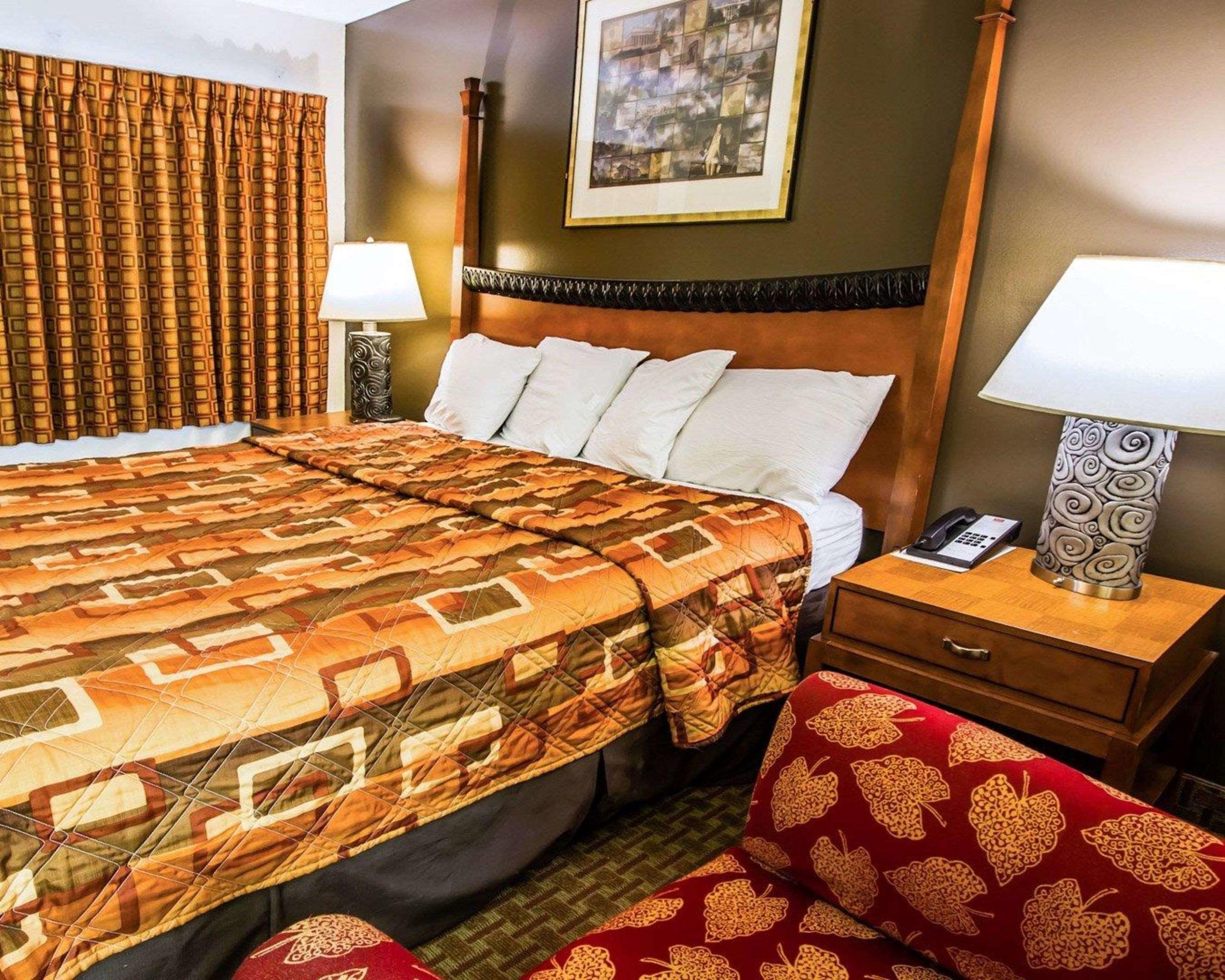 Econo Lodge Tonawanda I-290 — photo 3