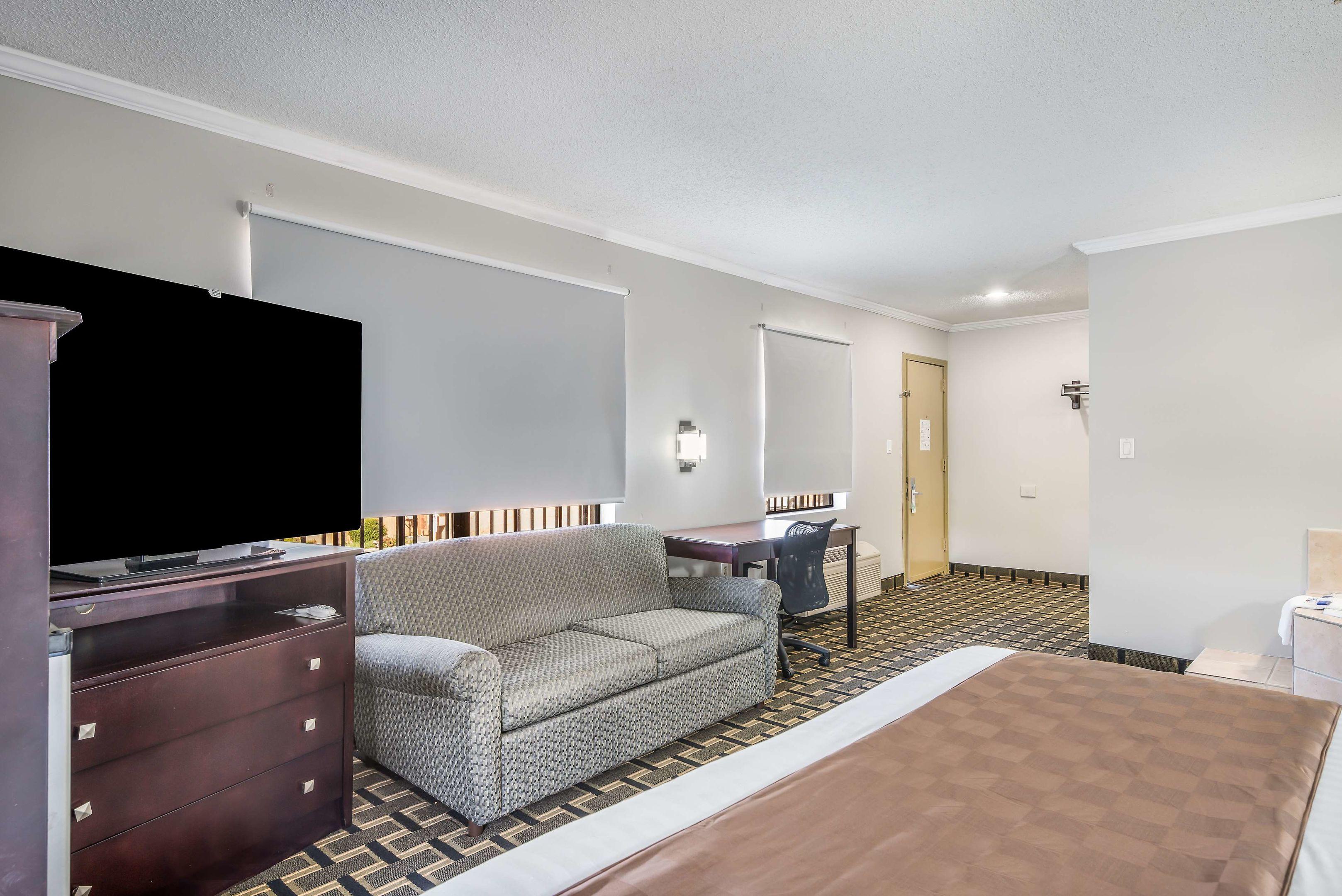Americas Best Value Executive Inn & Suites-Arkadelphia — photo 5