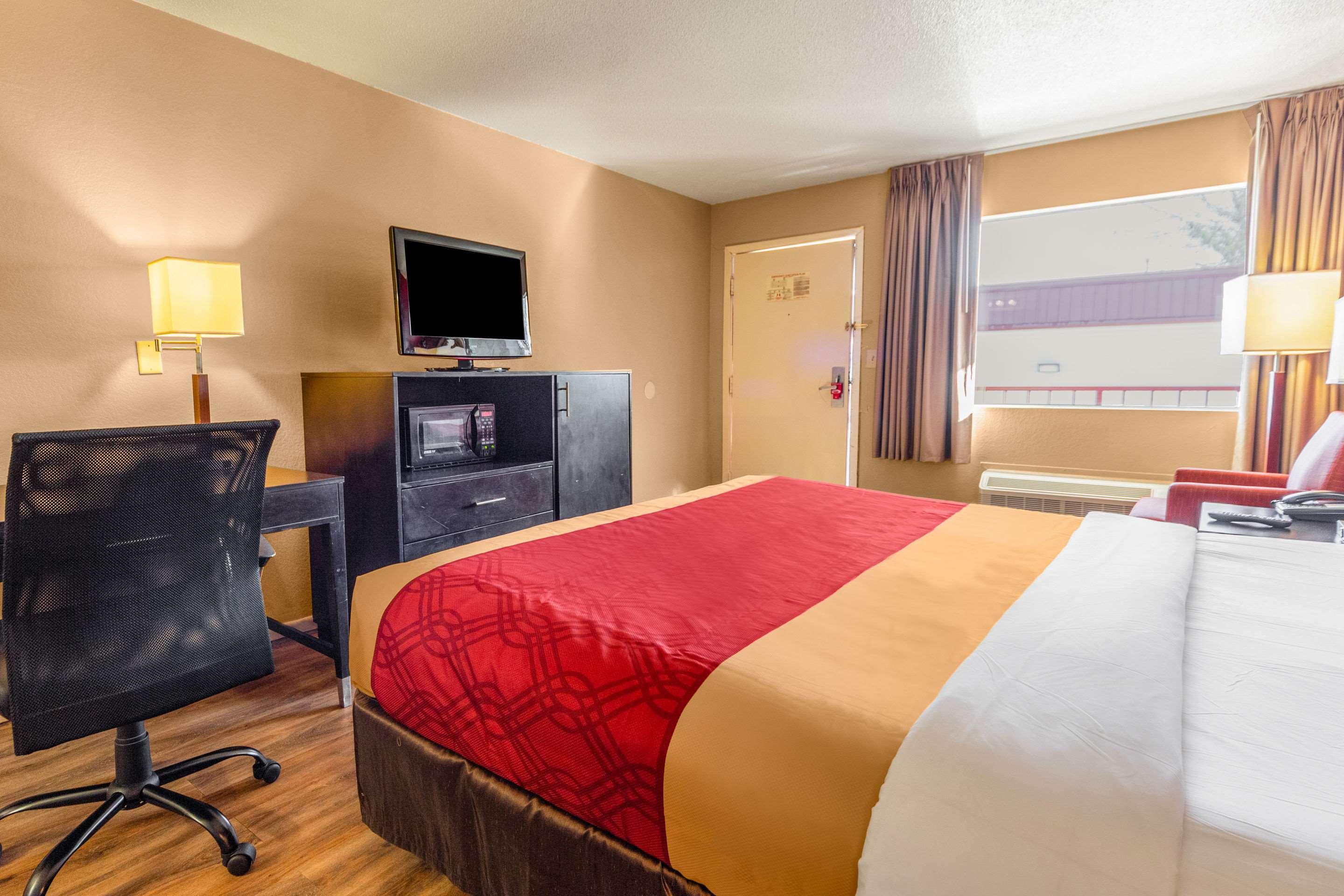 Econo Lodge Meridian — photo 4