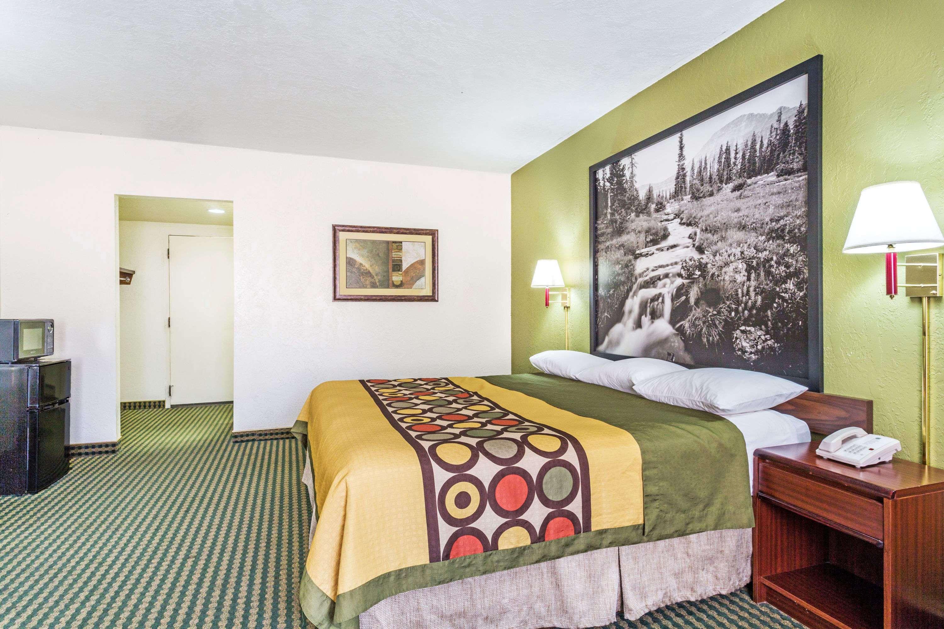 Super 8 by Wyndham Wendover — photo 4