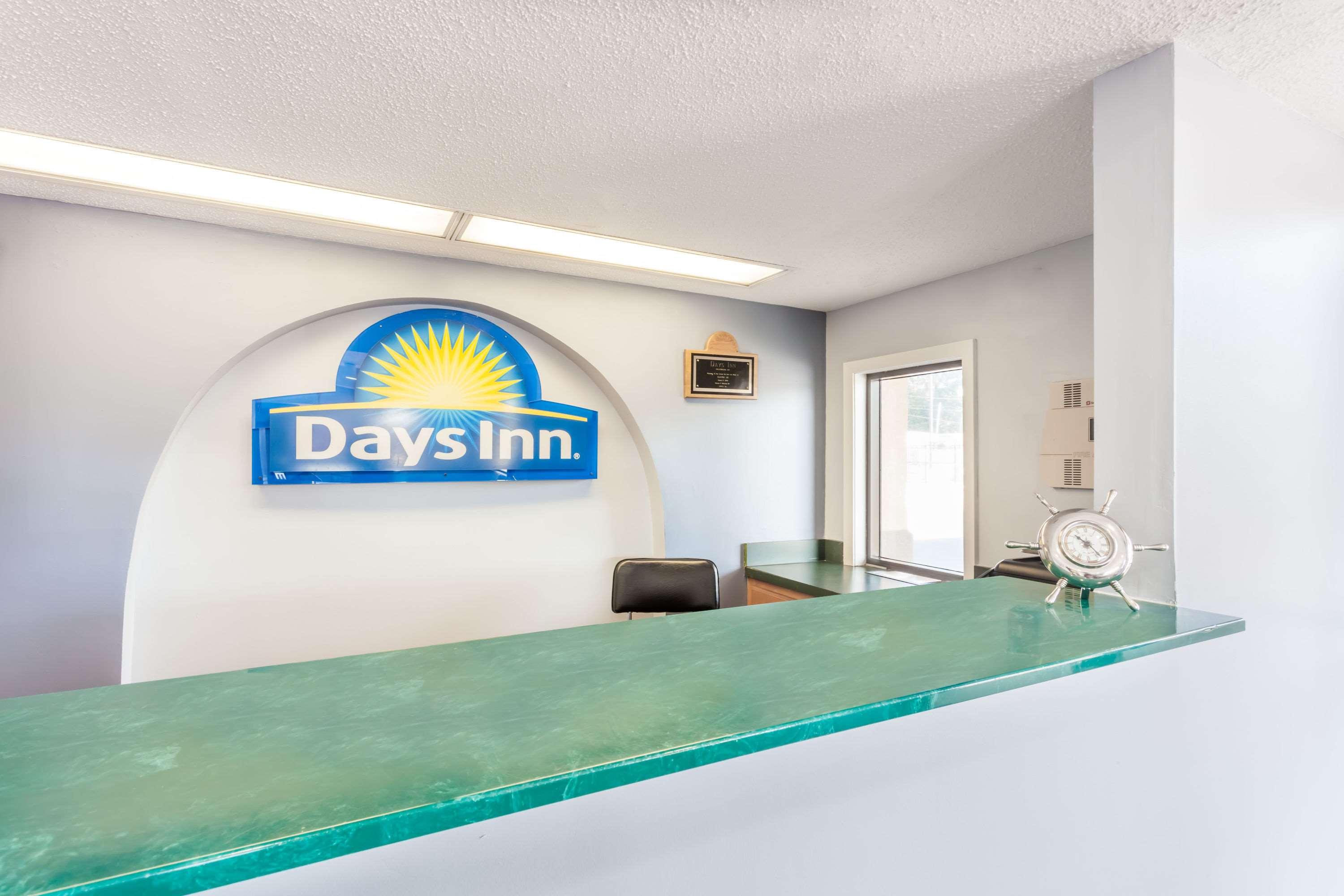 Days Inn Clinton — photo 4