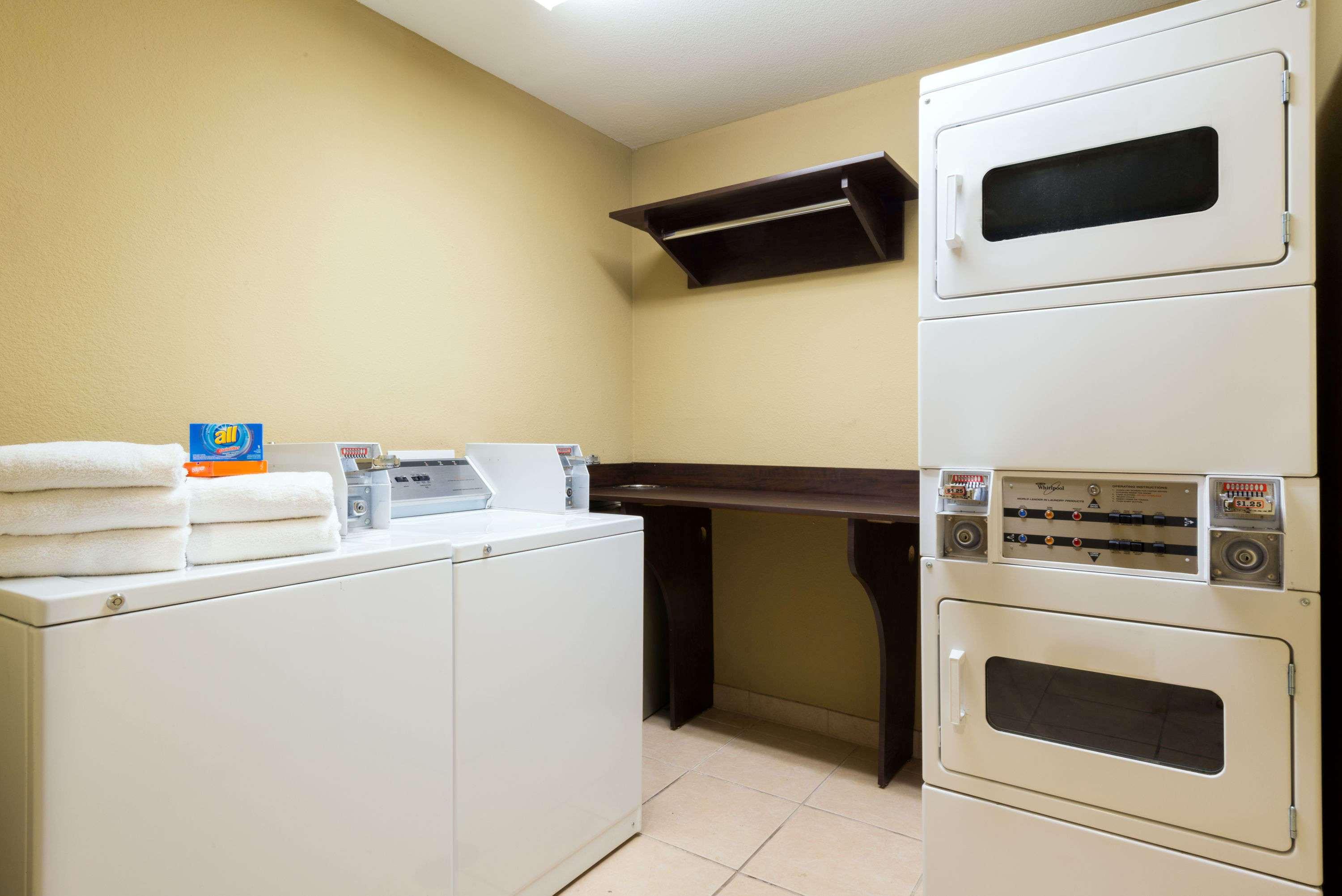 Microtel Inn & Suites Sea World / Lackland AFB — photo 4