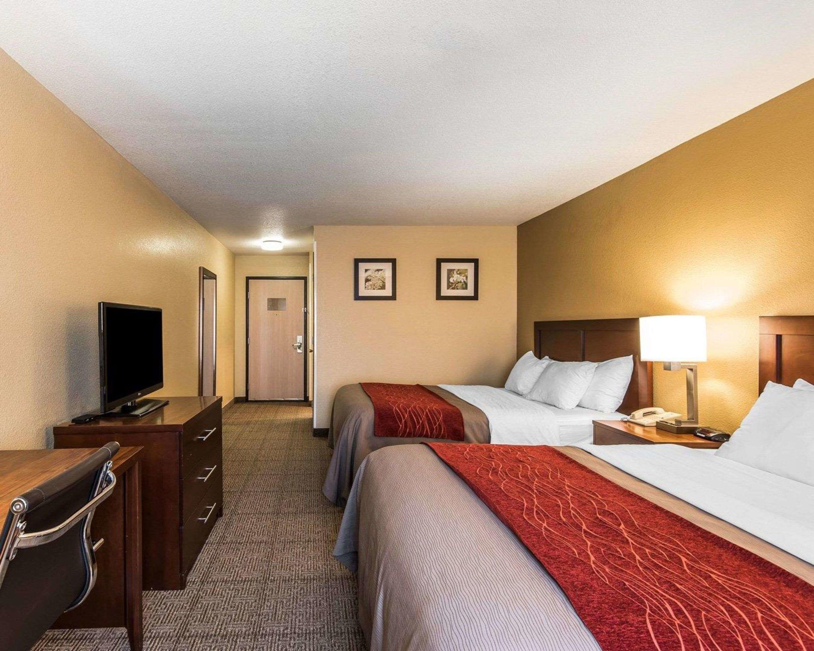 Quality Inn Bethany — photo 3
