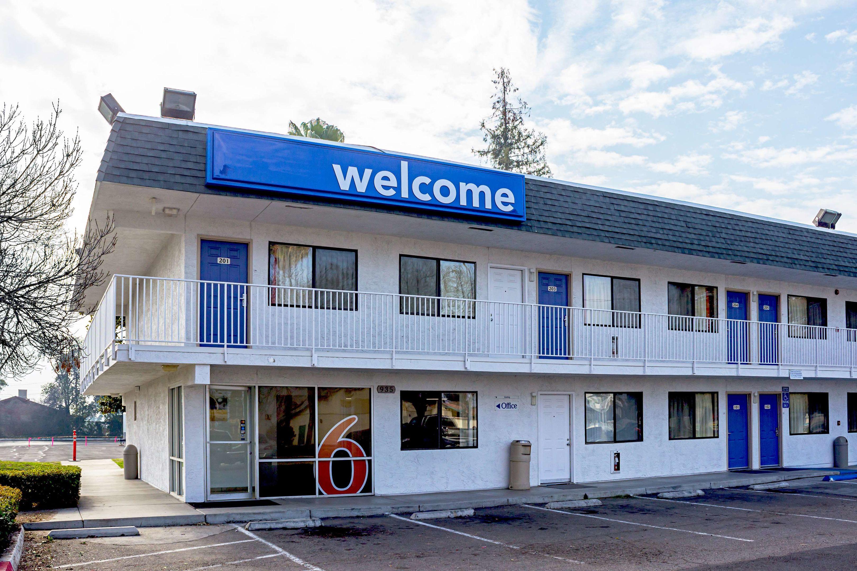 Motel 6 Porterville — photo 4