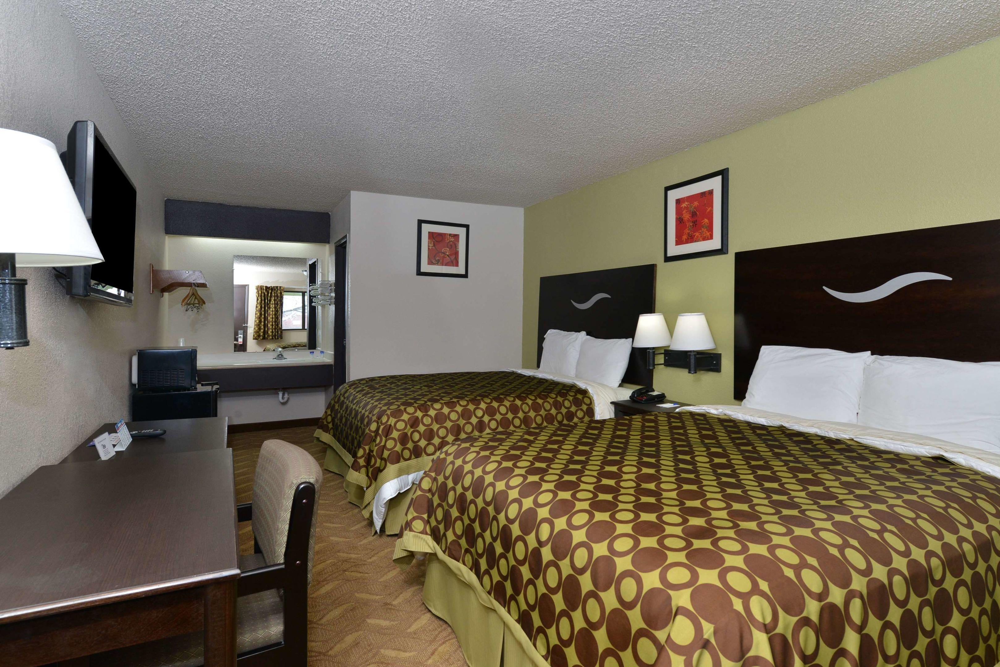 Americas Best Value Inn Kansas City E Independence — photo 4