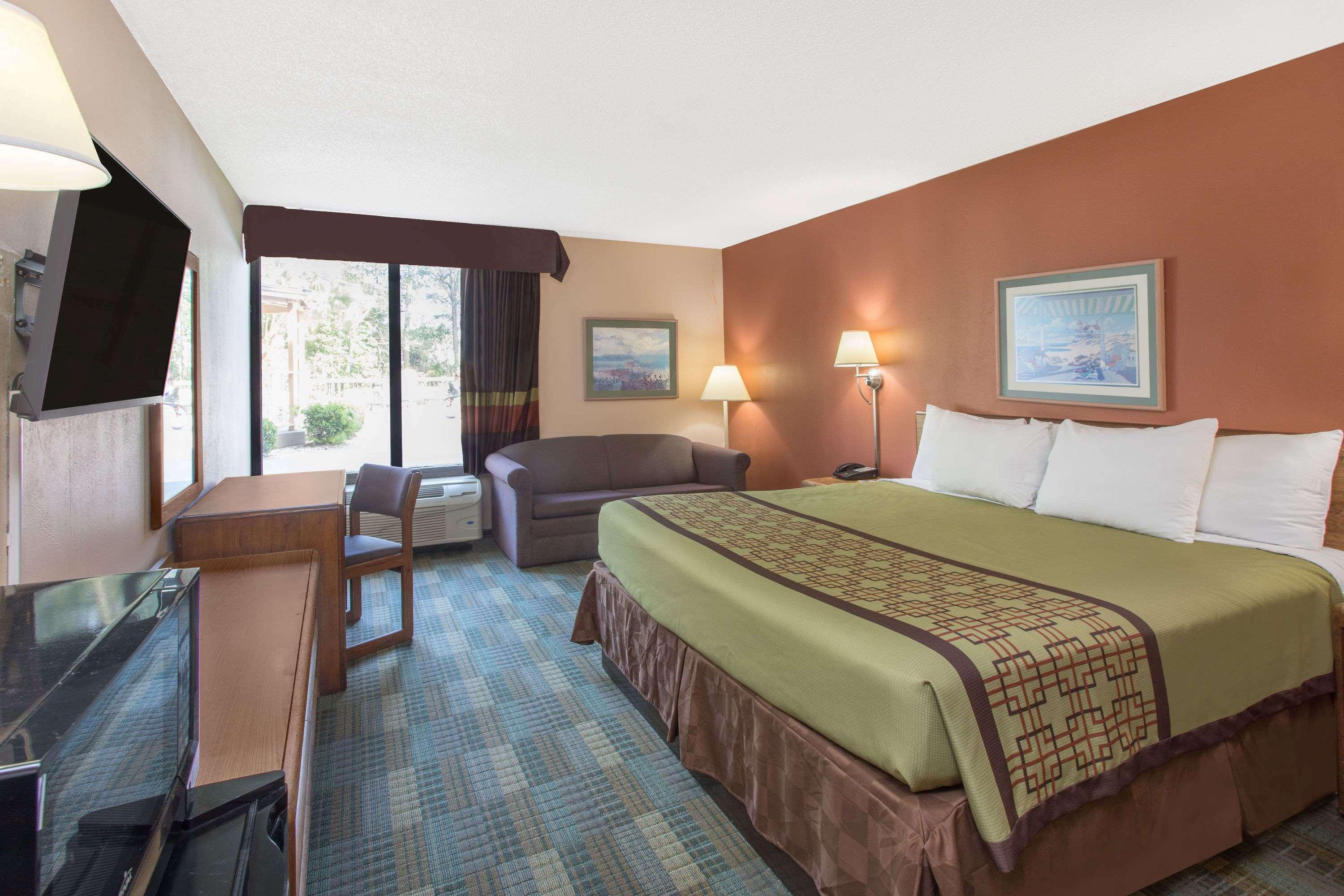 Days Inn by Wyndham Myrtle Beach — photo 5