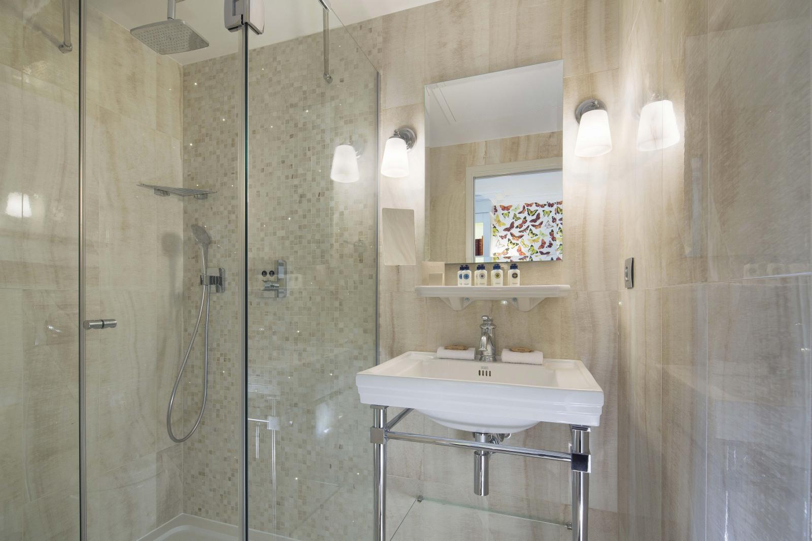 Hotel Monge — photo 4