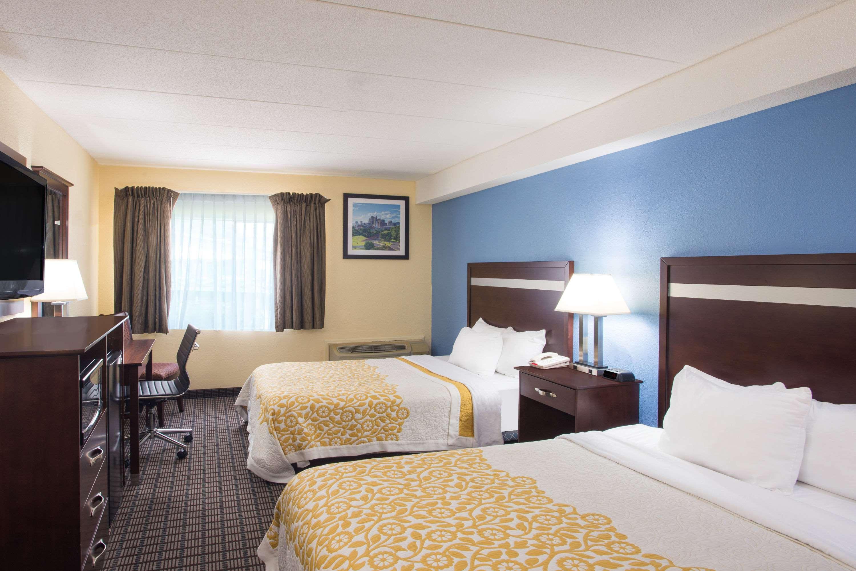 Days Inn By Wyndham New Haven — photo 5