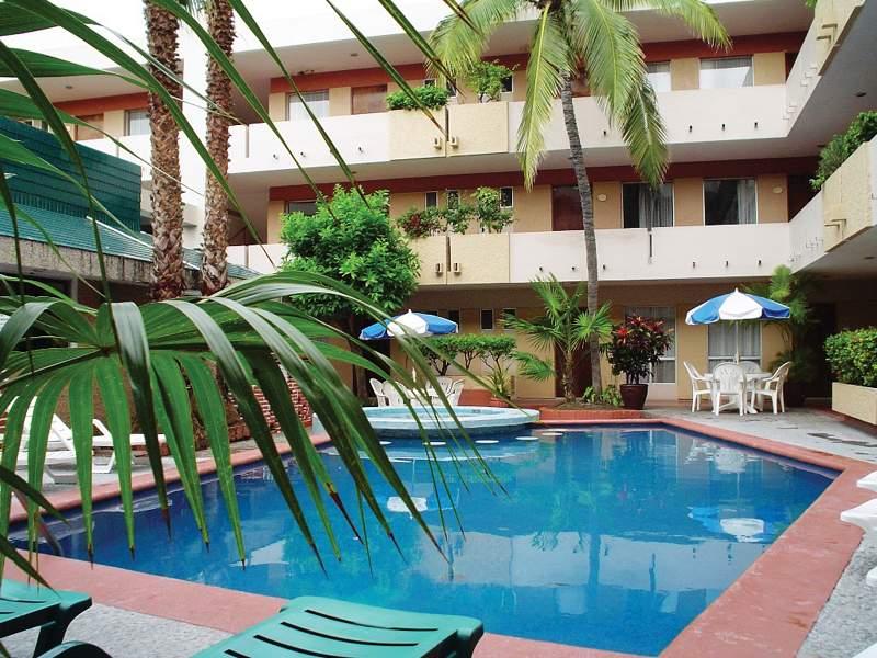 Azteca Inn — photo 4