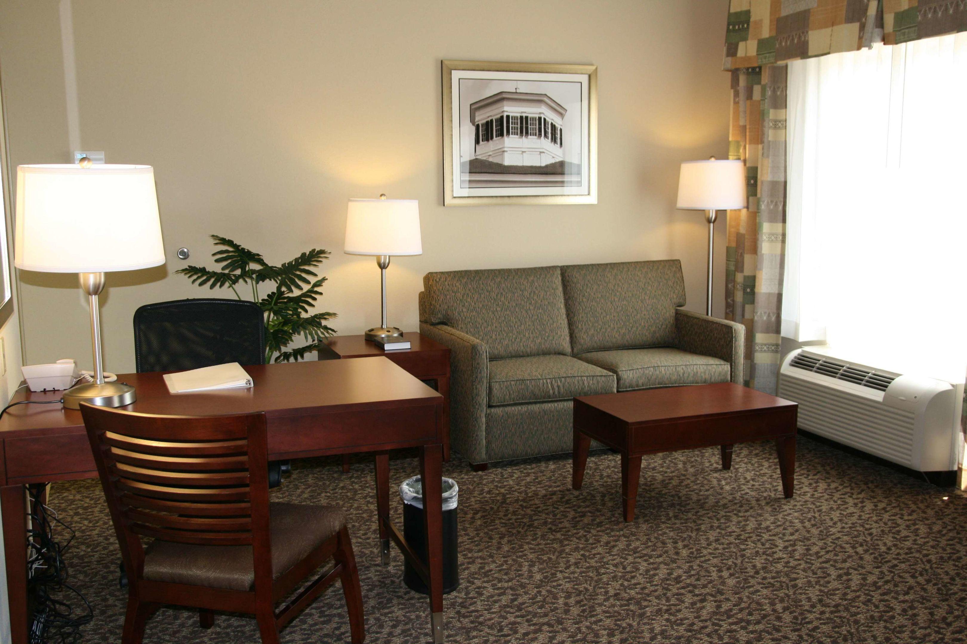 Hampton Inn & Suites West Point — photo 3