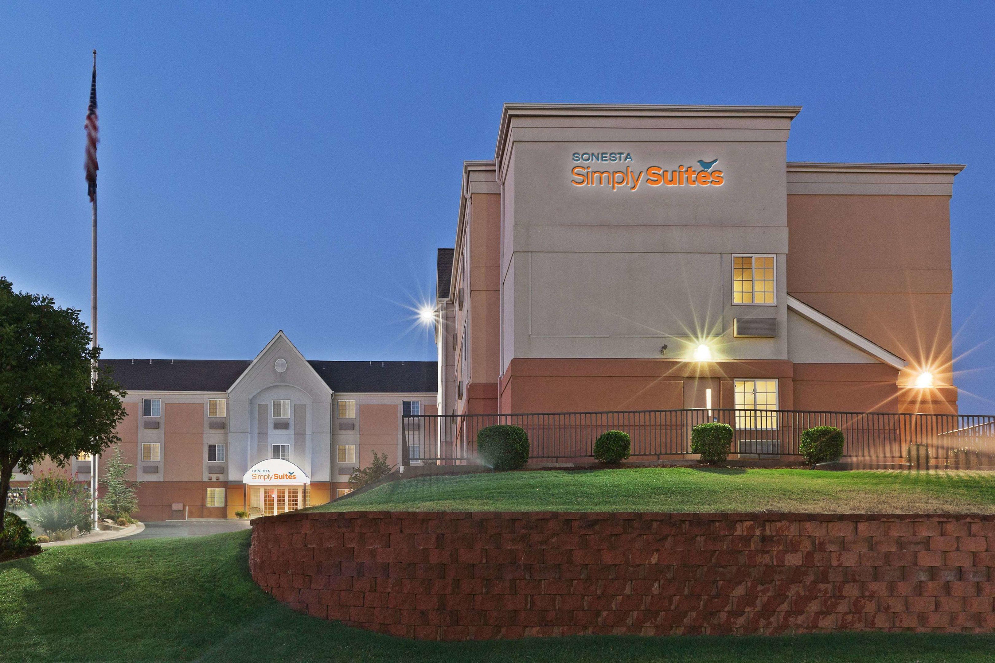 Sonesta Simply Suites Oklahoma City Airport