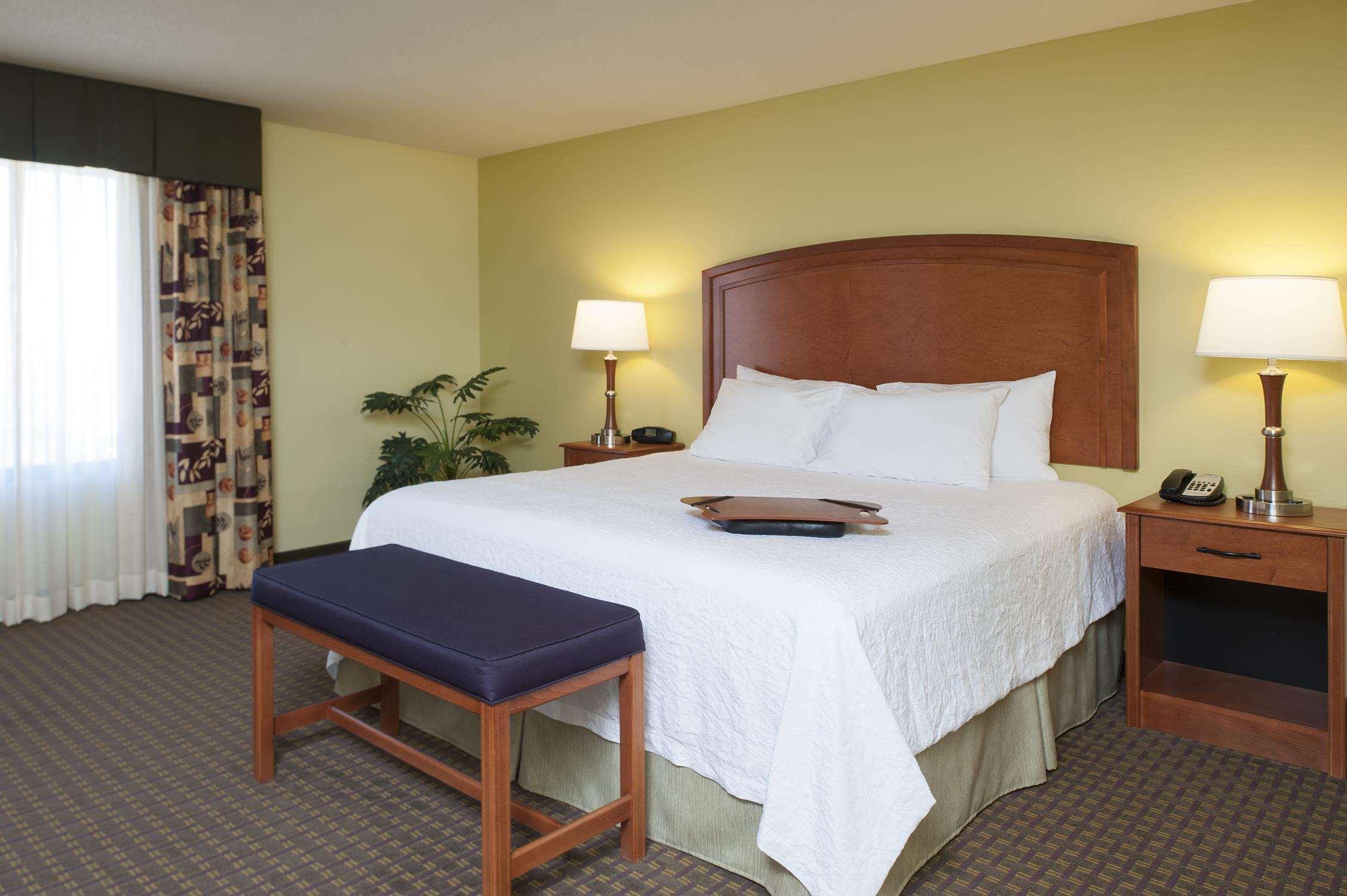 Hampton Inn Macomb — photo 3