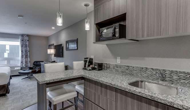 Home Inn & Suites Saskatoon South — photo 4