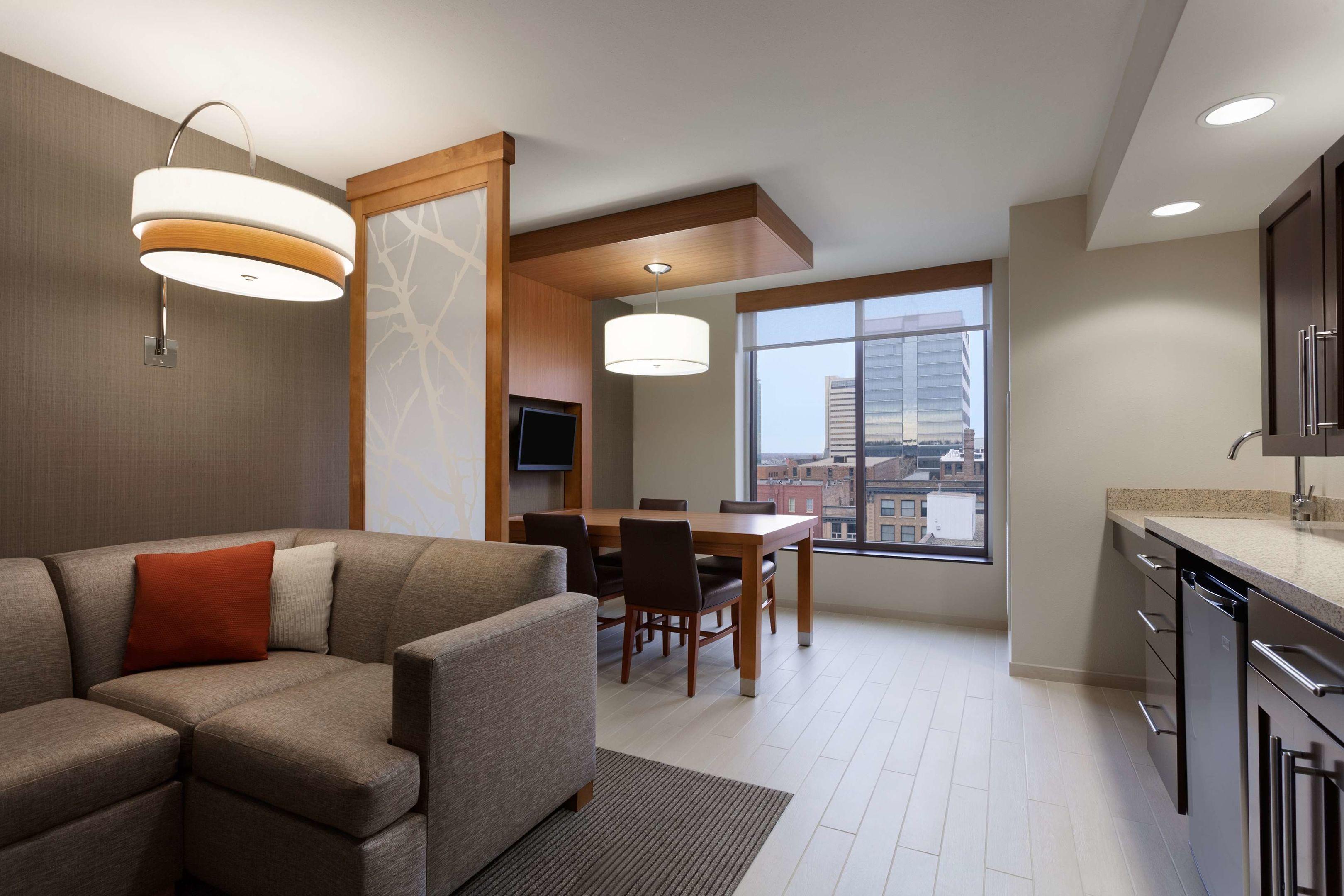 Hyatt Place Omaha/Downtown-Old Market — photo 5