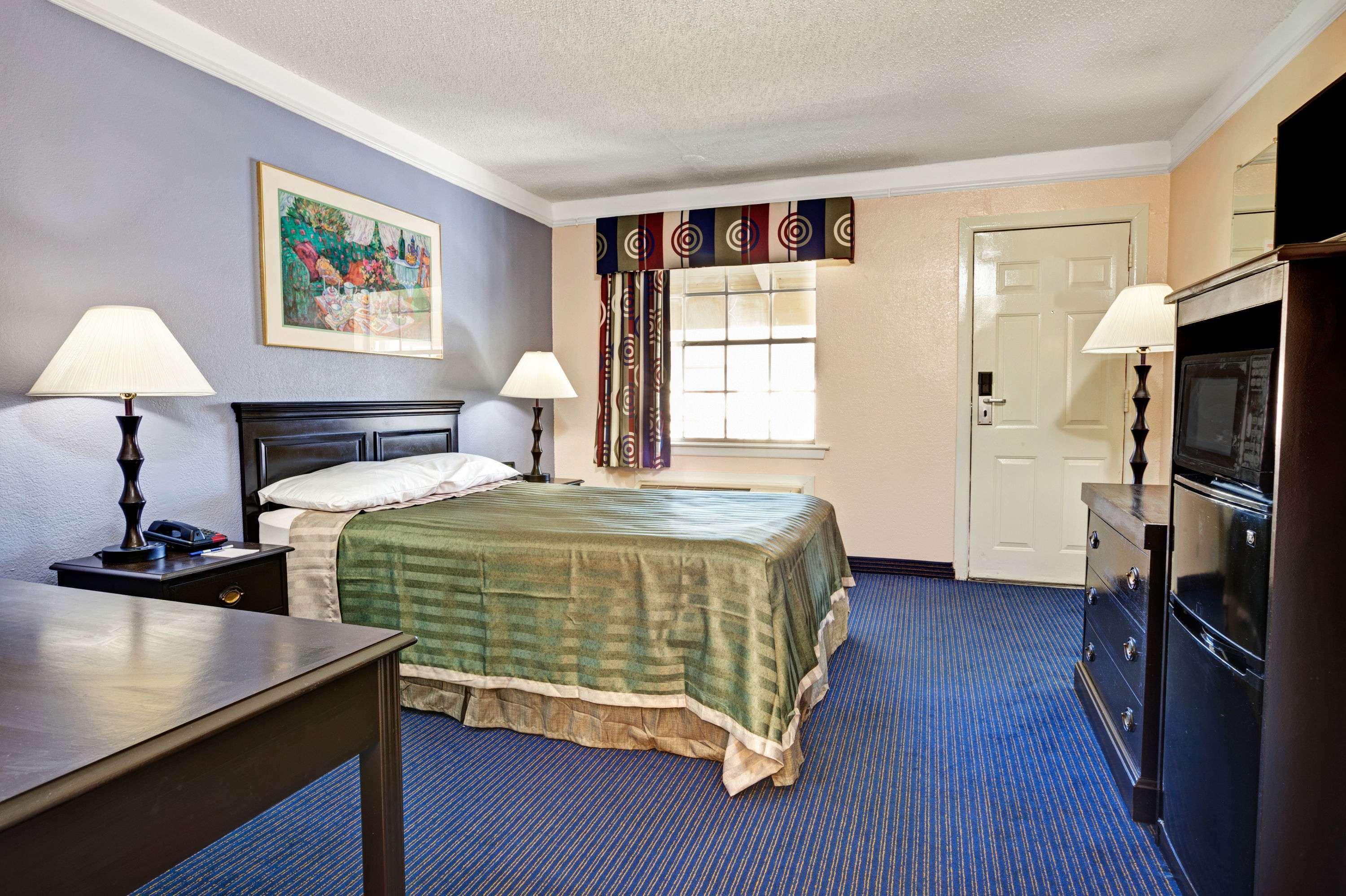 Travelodge by Wyndham North Richland Hills/Dallas/Ft Worth — photo 5