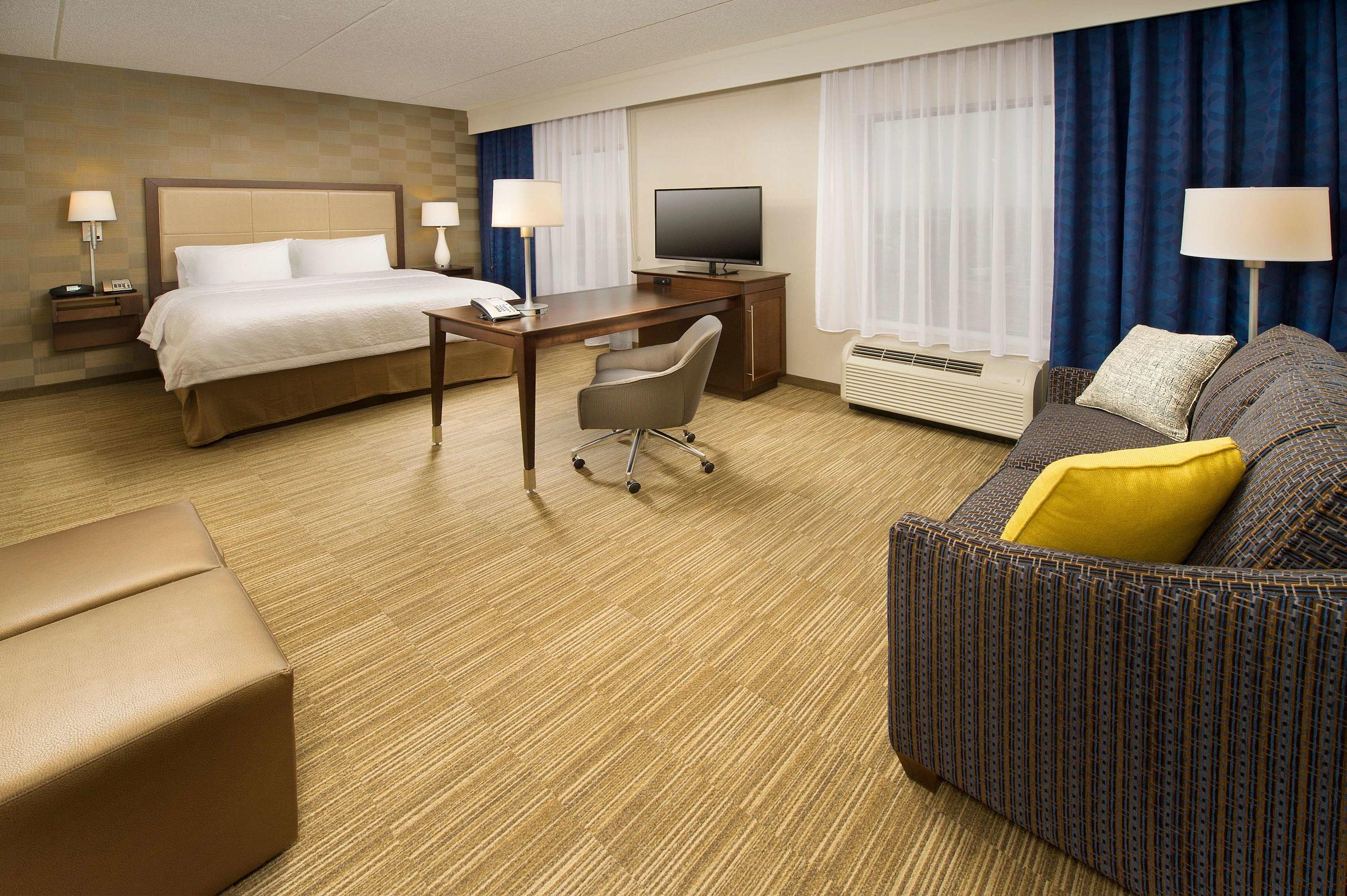 Hampton Inn & Suites Baltimore/Woodlawn — photo 5