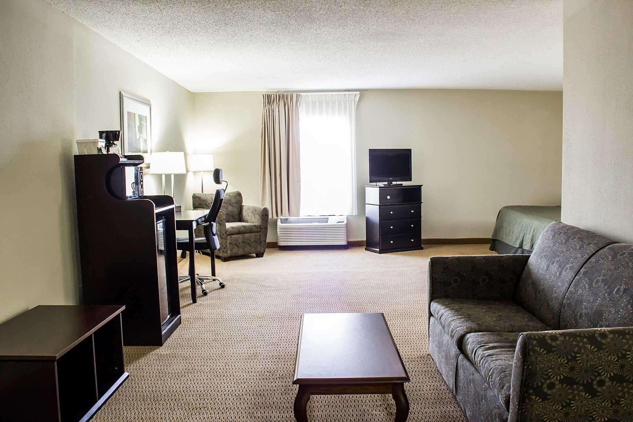 Quality Inn & Suites Wilson — photo 3