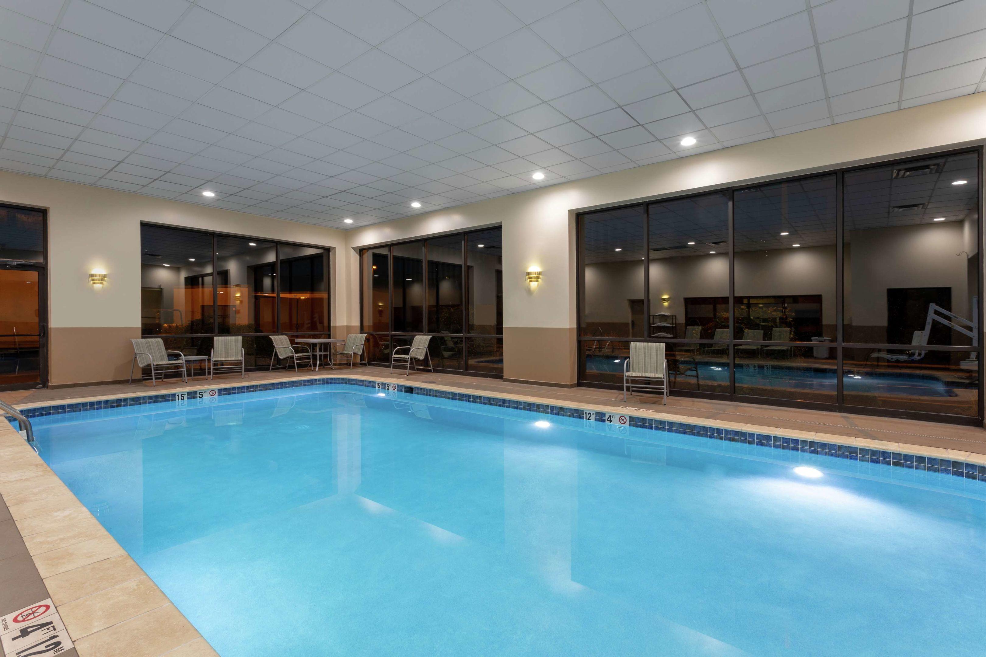 Hampton Inn Bedford — photo 5