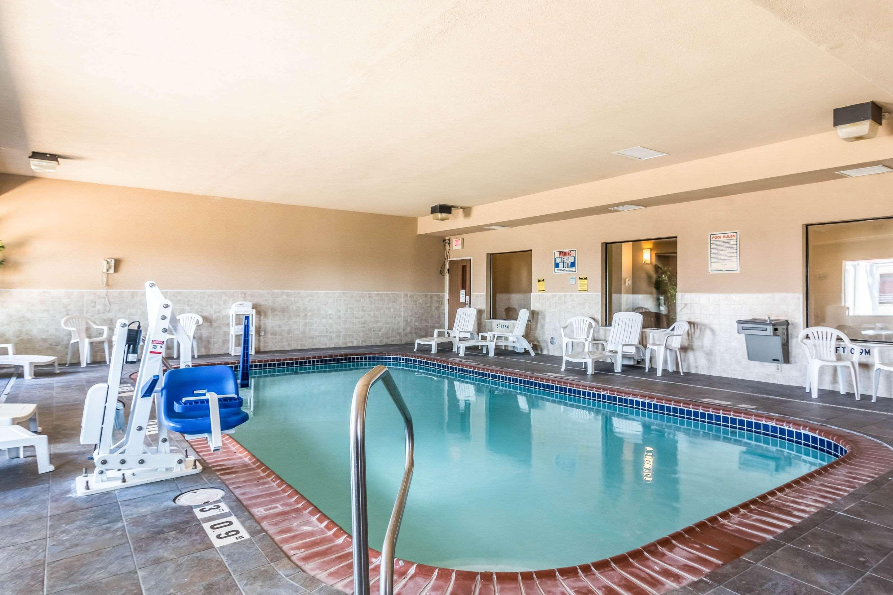 Quality Inn & Suites — photo 4