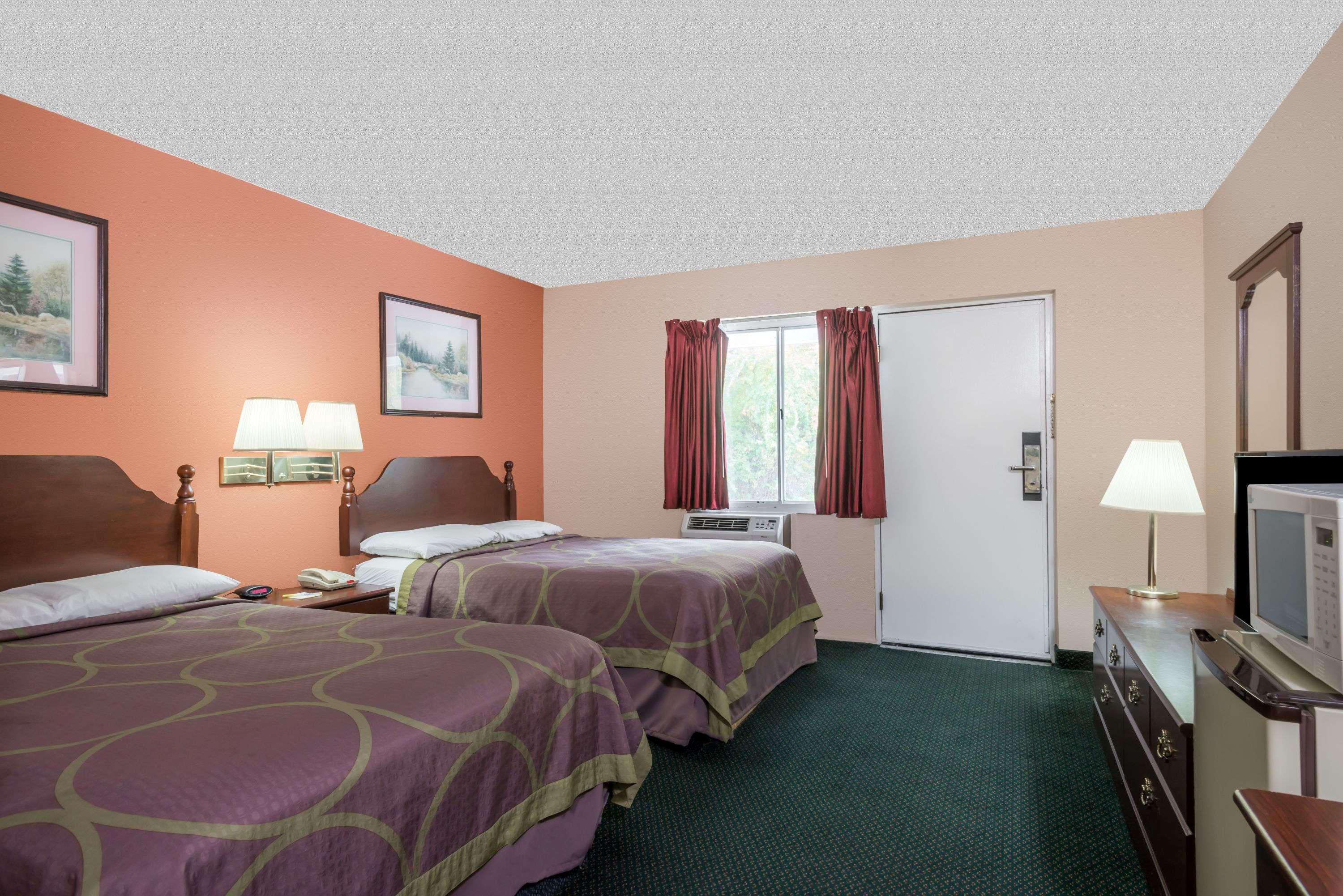 Days Inn - Lenox MA — photo 3