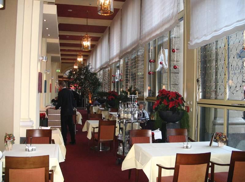 Althoff Dom Hotel Köln — photo 4