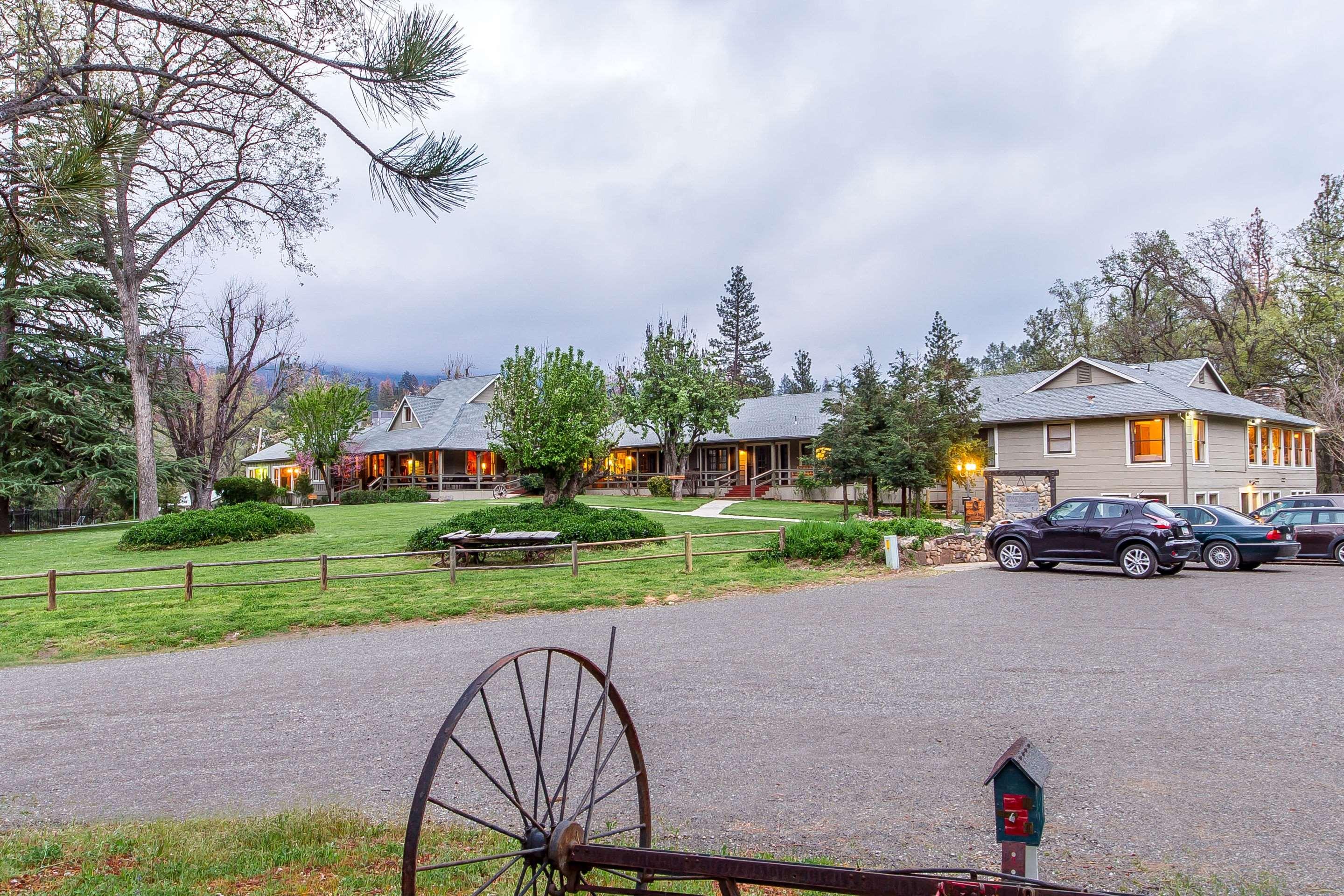 Sierra Sky Ranch — photo 4