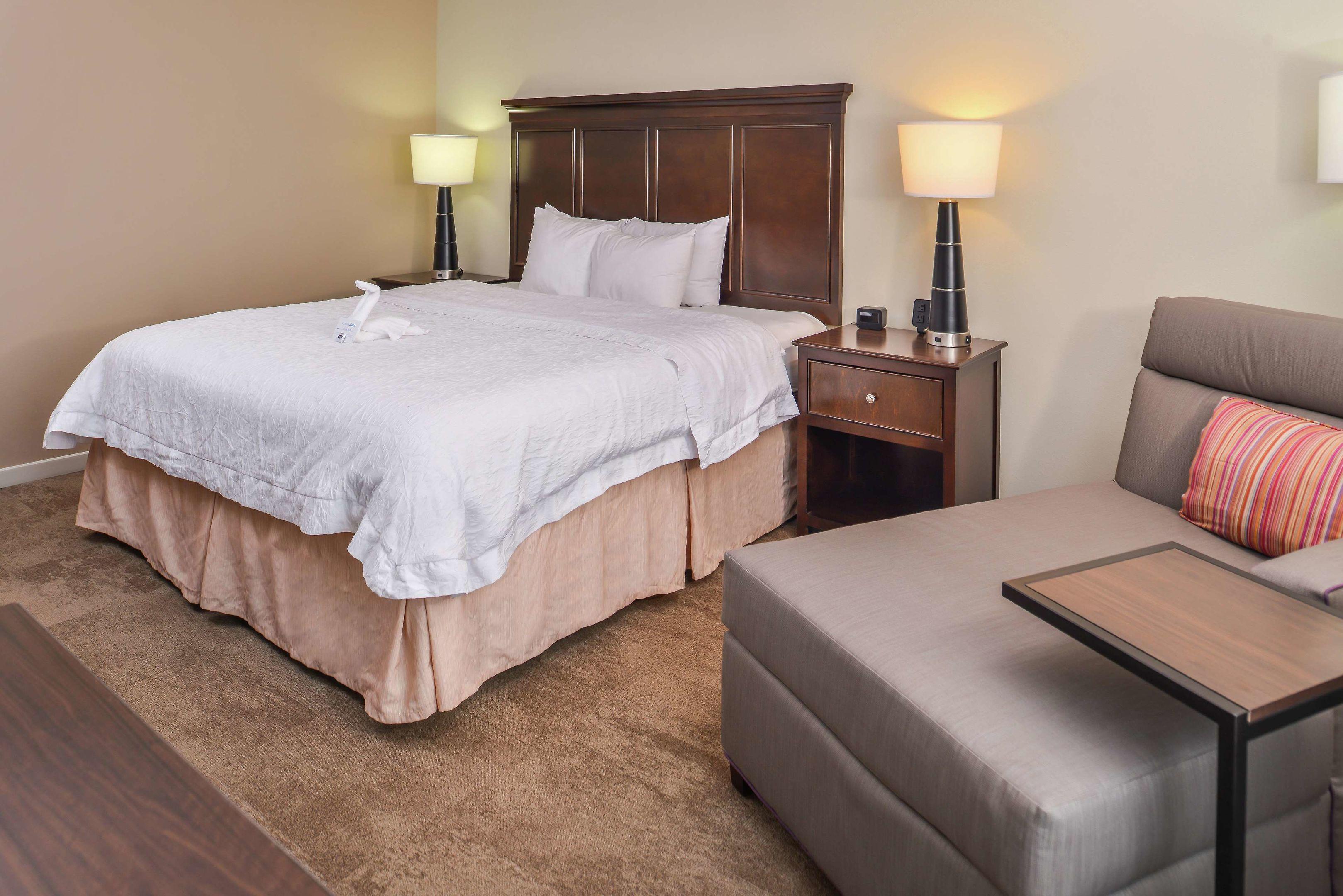 Hampton Inn & Suites Charlotte Arrowood — photo 5