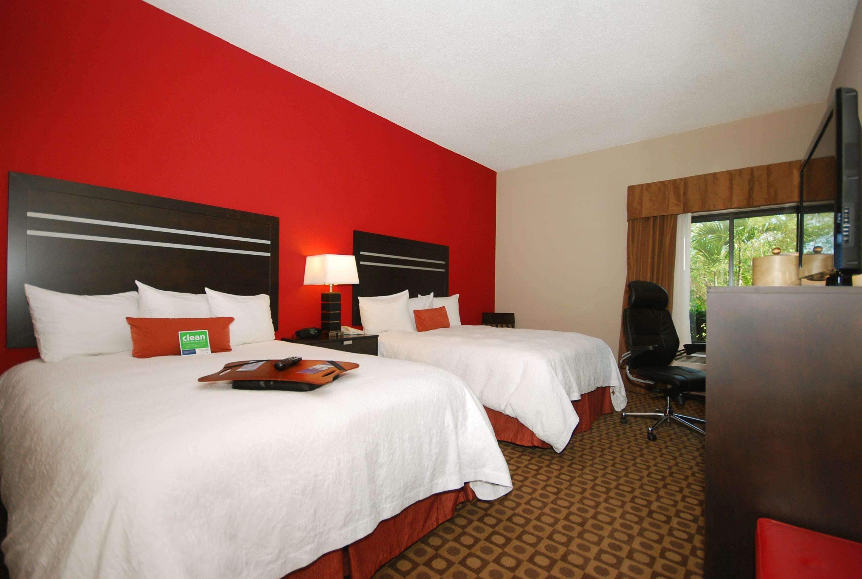 Hampton Inn Ft. Myers-Airport I-75 — photo 4