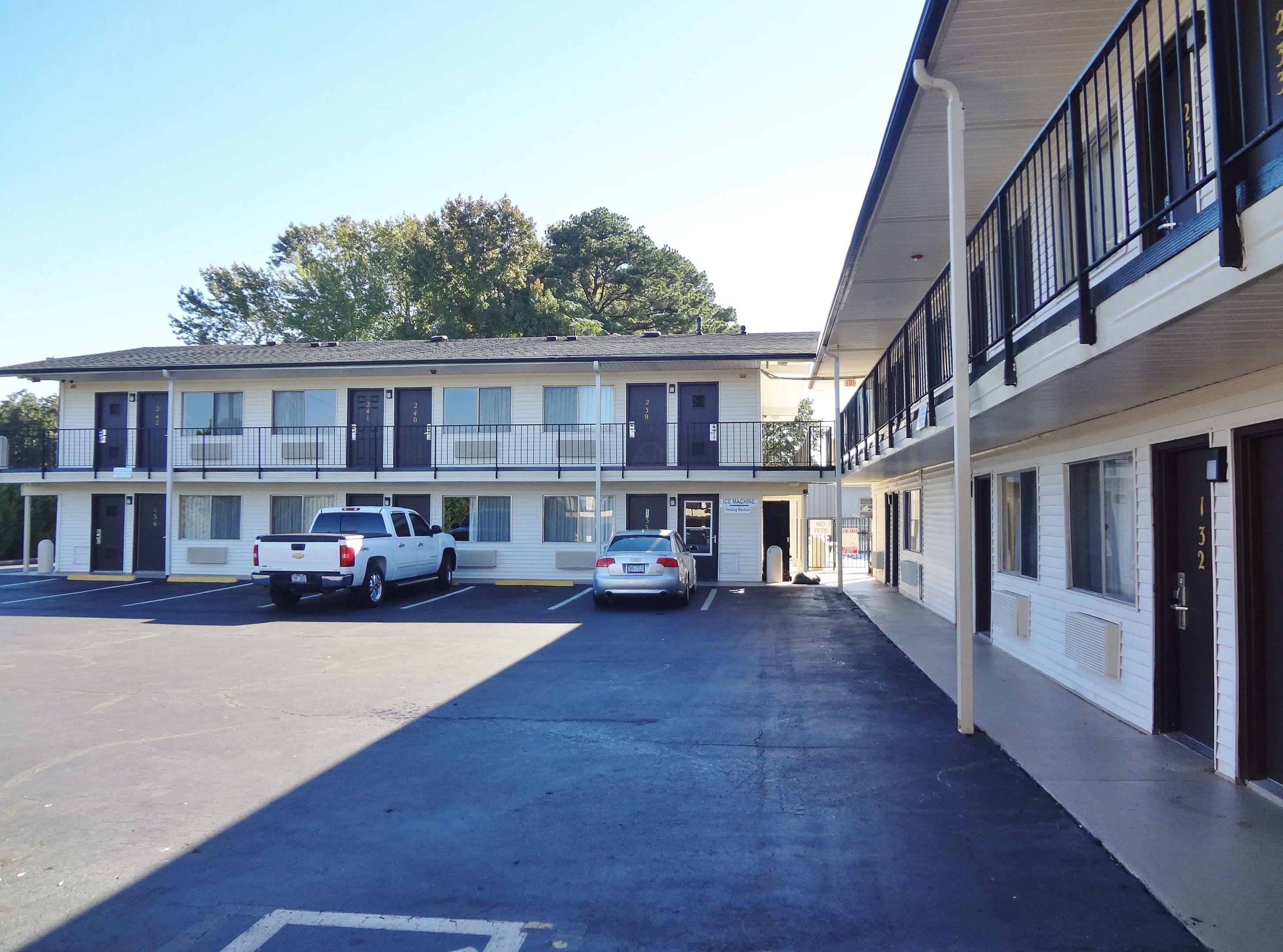 Americas Best Value Inn — photo 3