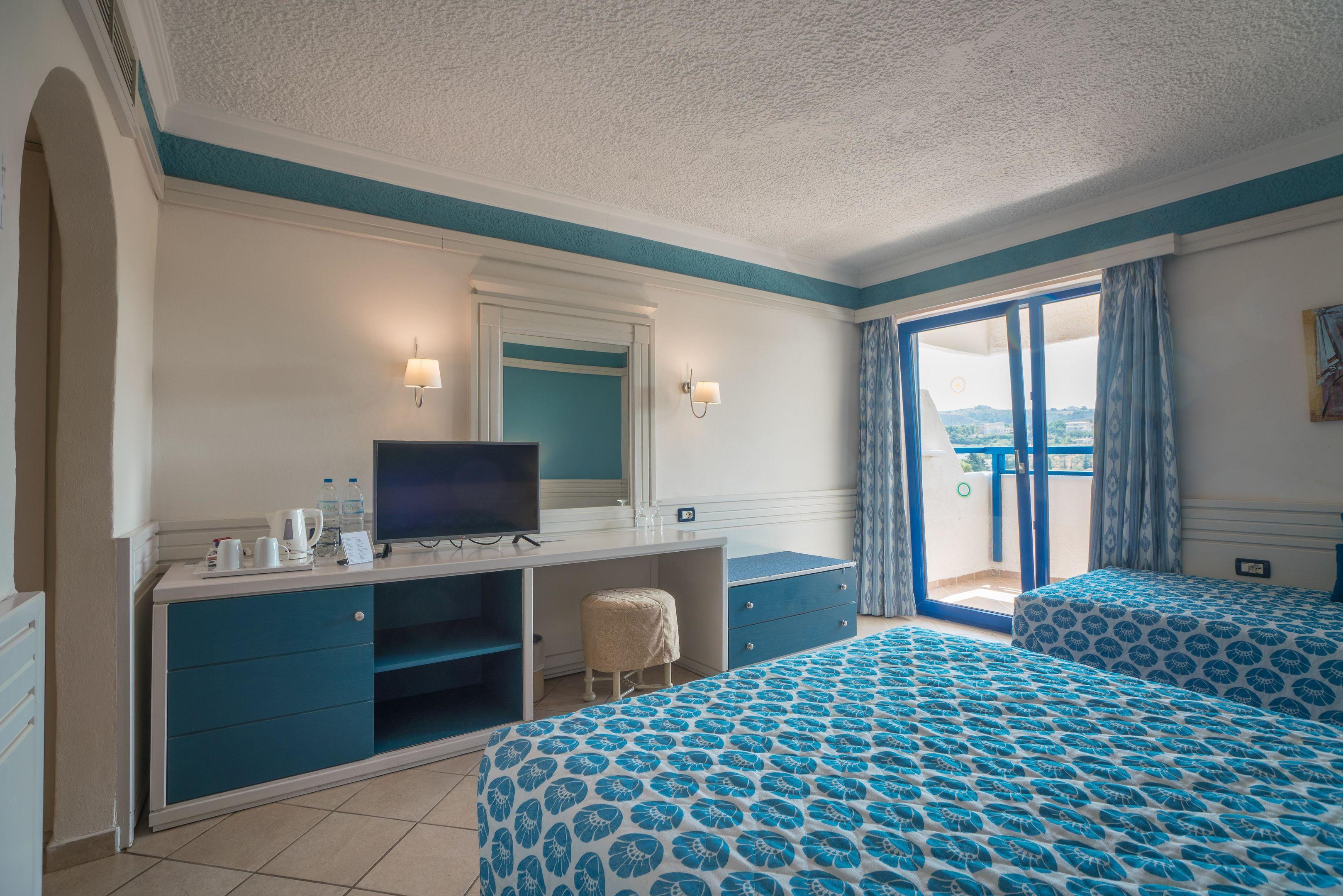 Amilia Mare Beach Resort — photo 3