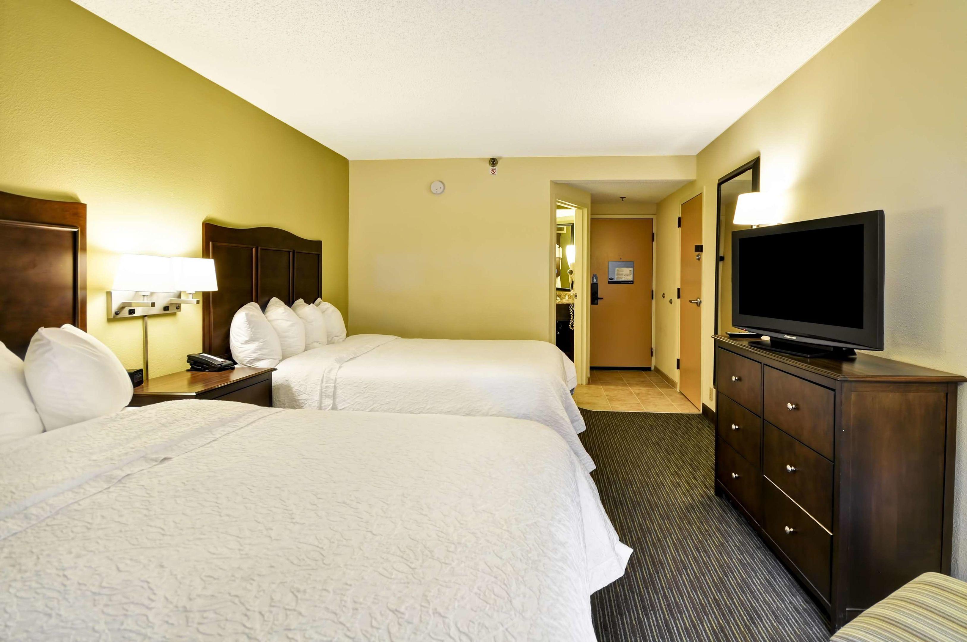 Hampton Inn Kansas City Airport — photo 5