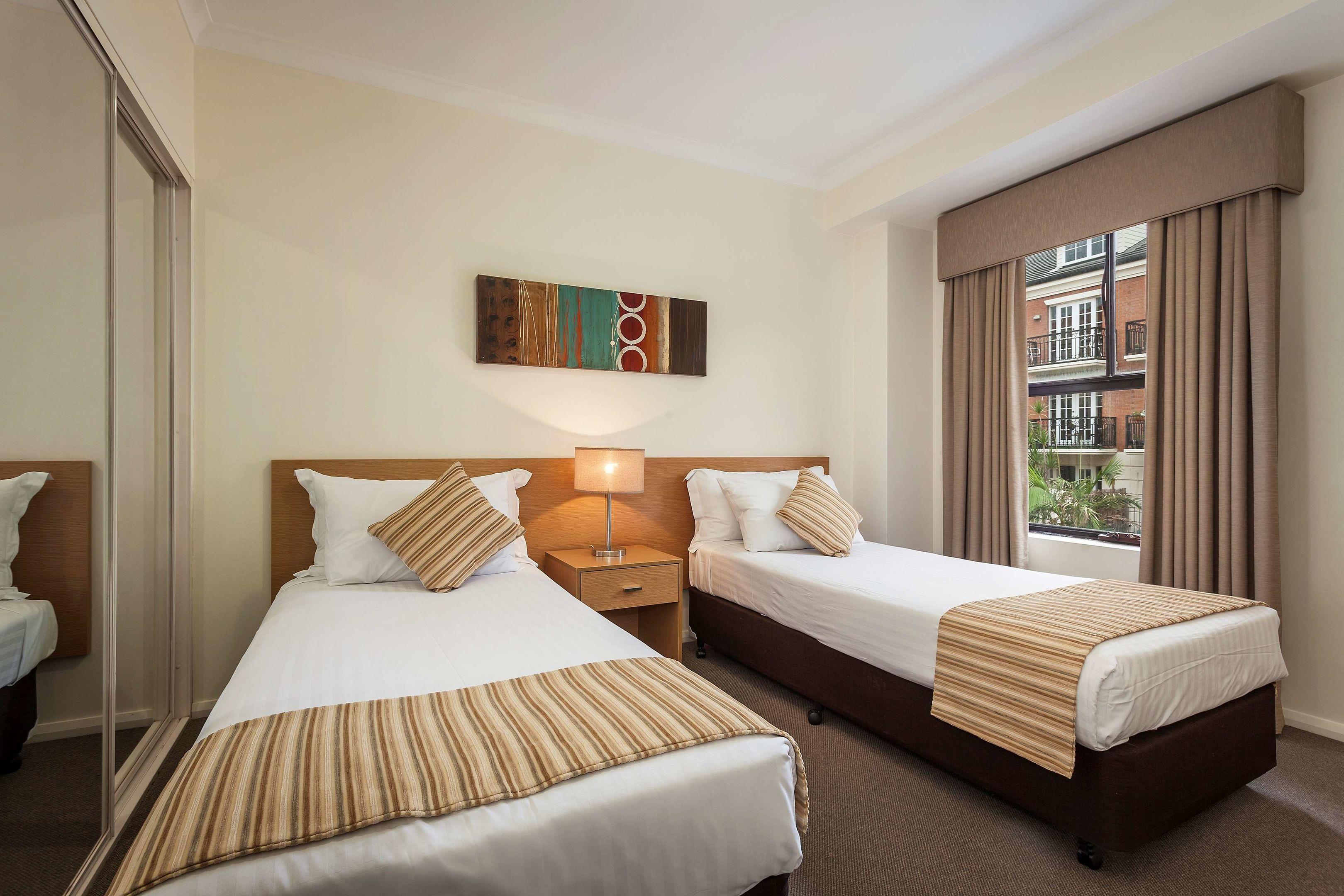 Best Western Northbridge Apartments — photo 4