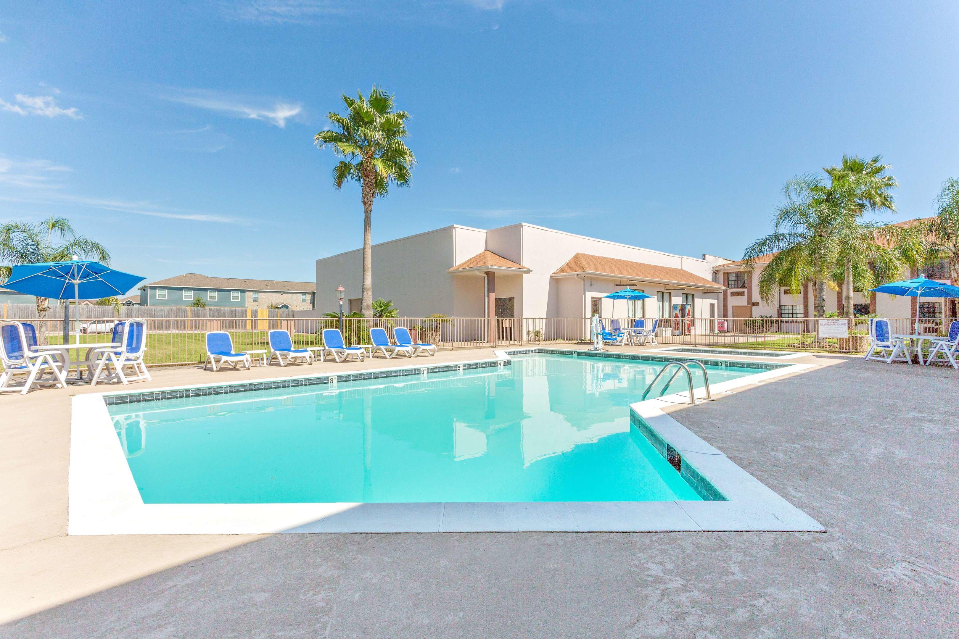 Baymont Inn & Suites Port Arthur