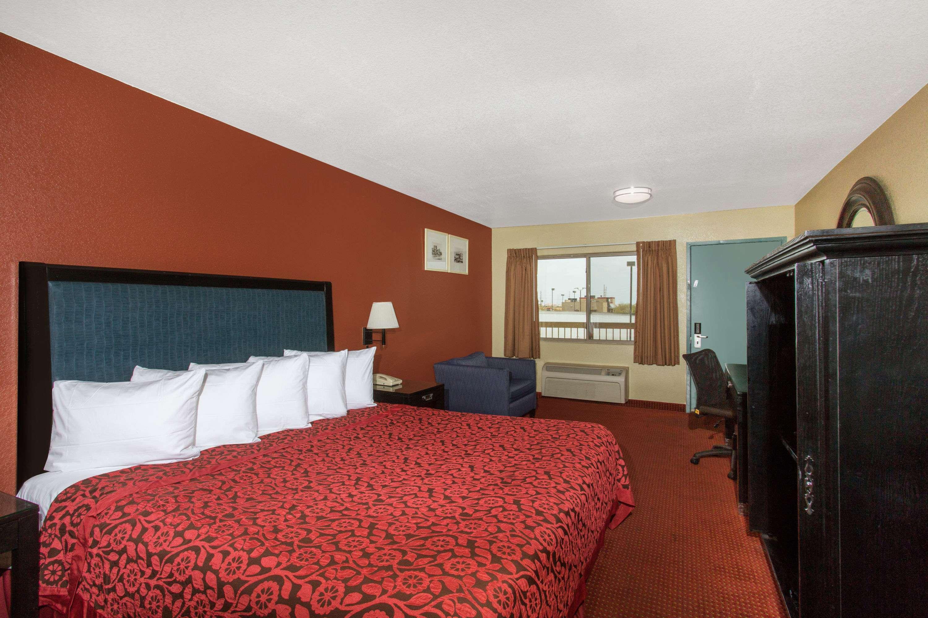 Days Inn Buckeye — photo 5