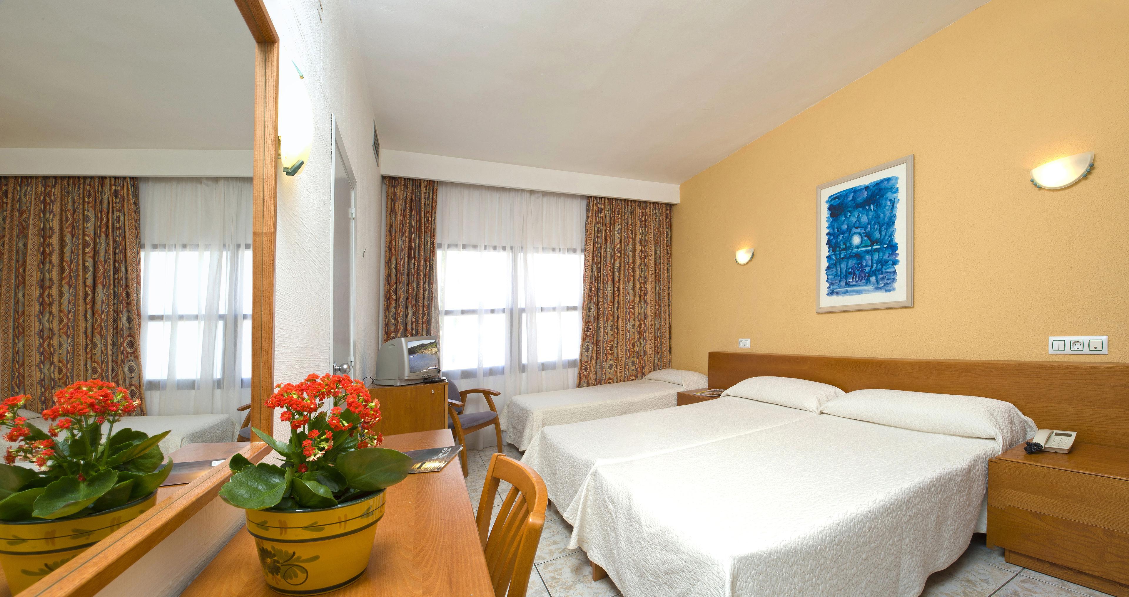 Hotel Tropical Ibiza — photo 5