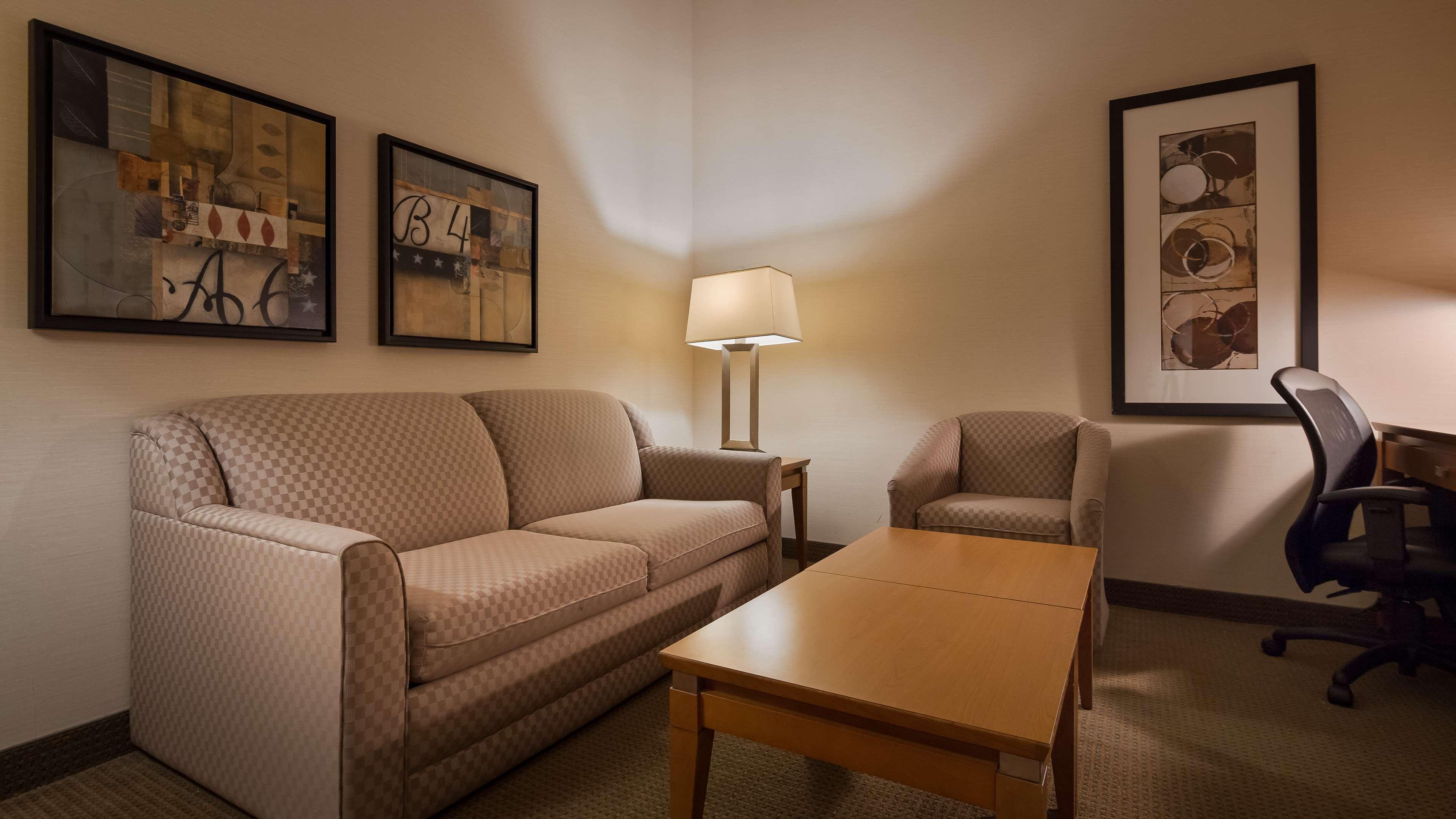 Best Western Plus Orangeville Inn & Suites — photo 4