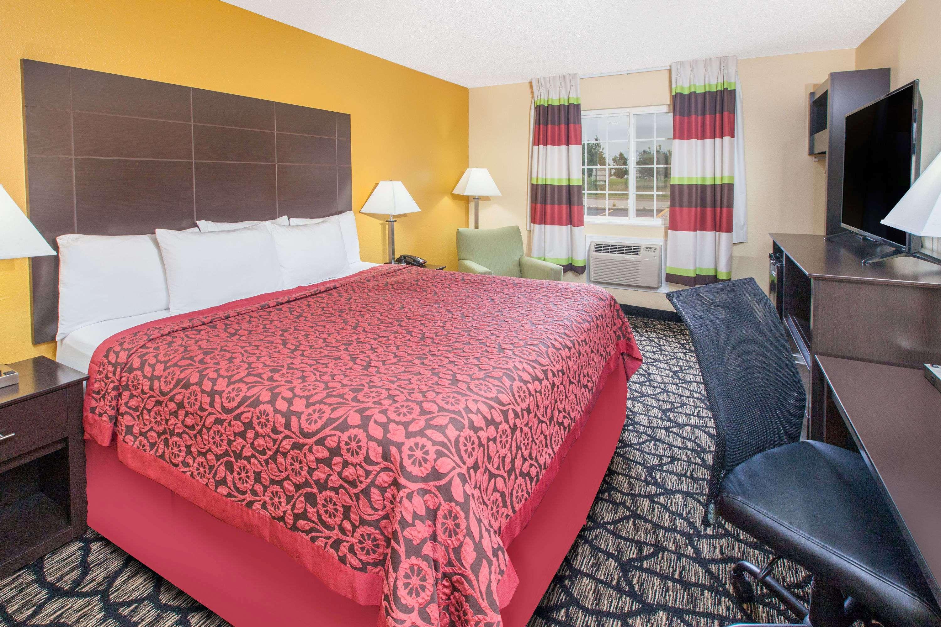 Days Inn by Wyndham Miami — photo 5