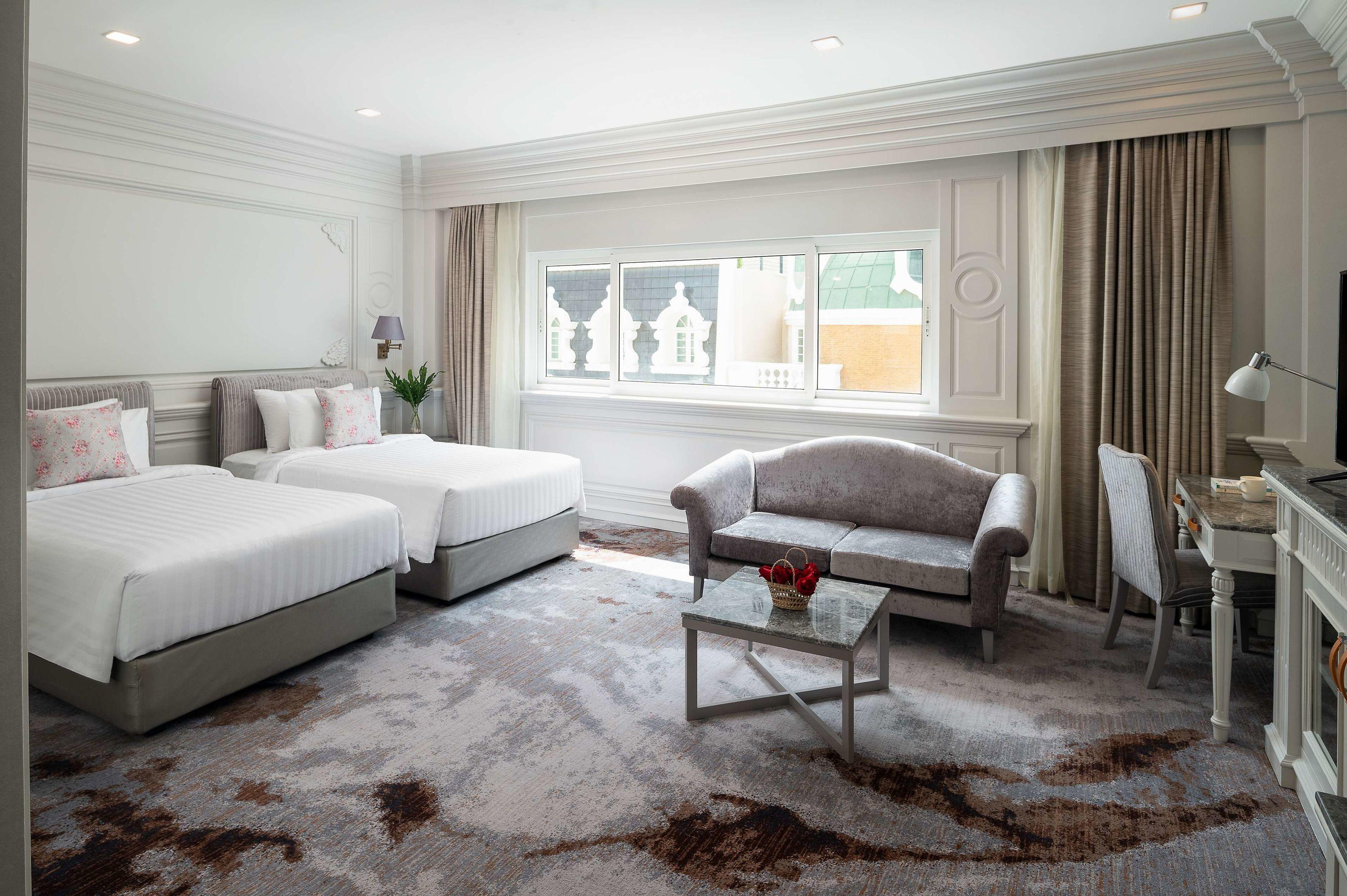 Kingston Suites — photo 4