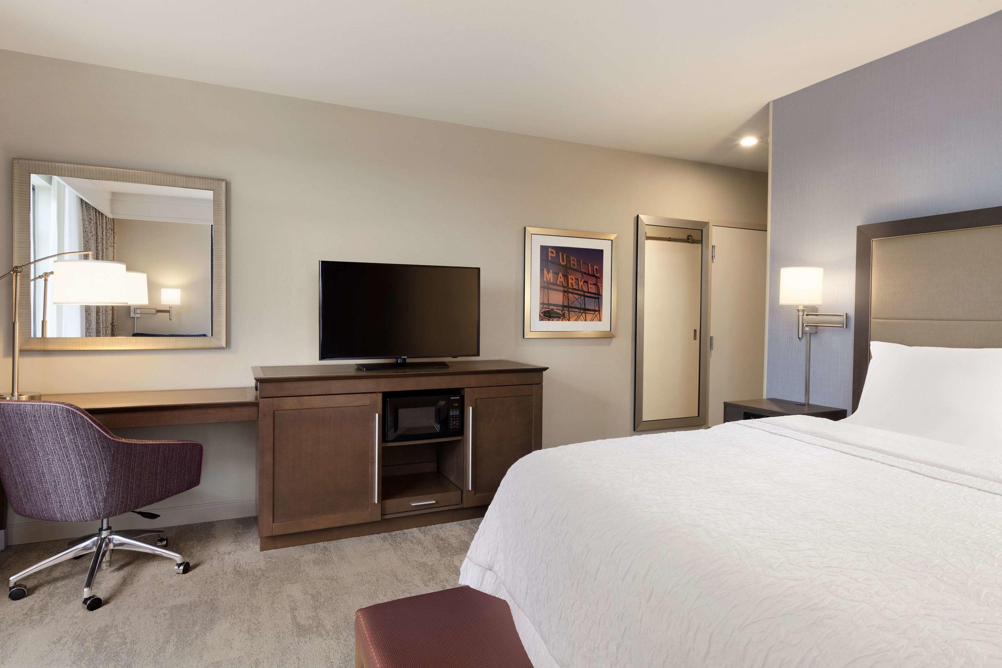 Hampton Inn & Suites Seattle Renton — photo 5