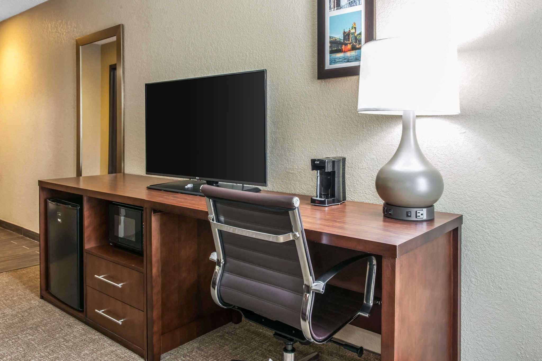 Comfort Inn Blue Ash North — photo 5