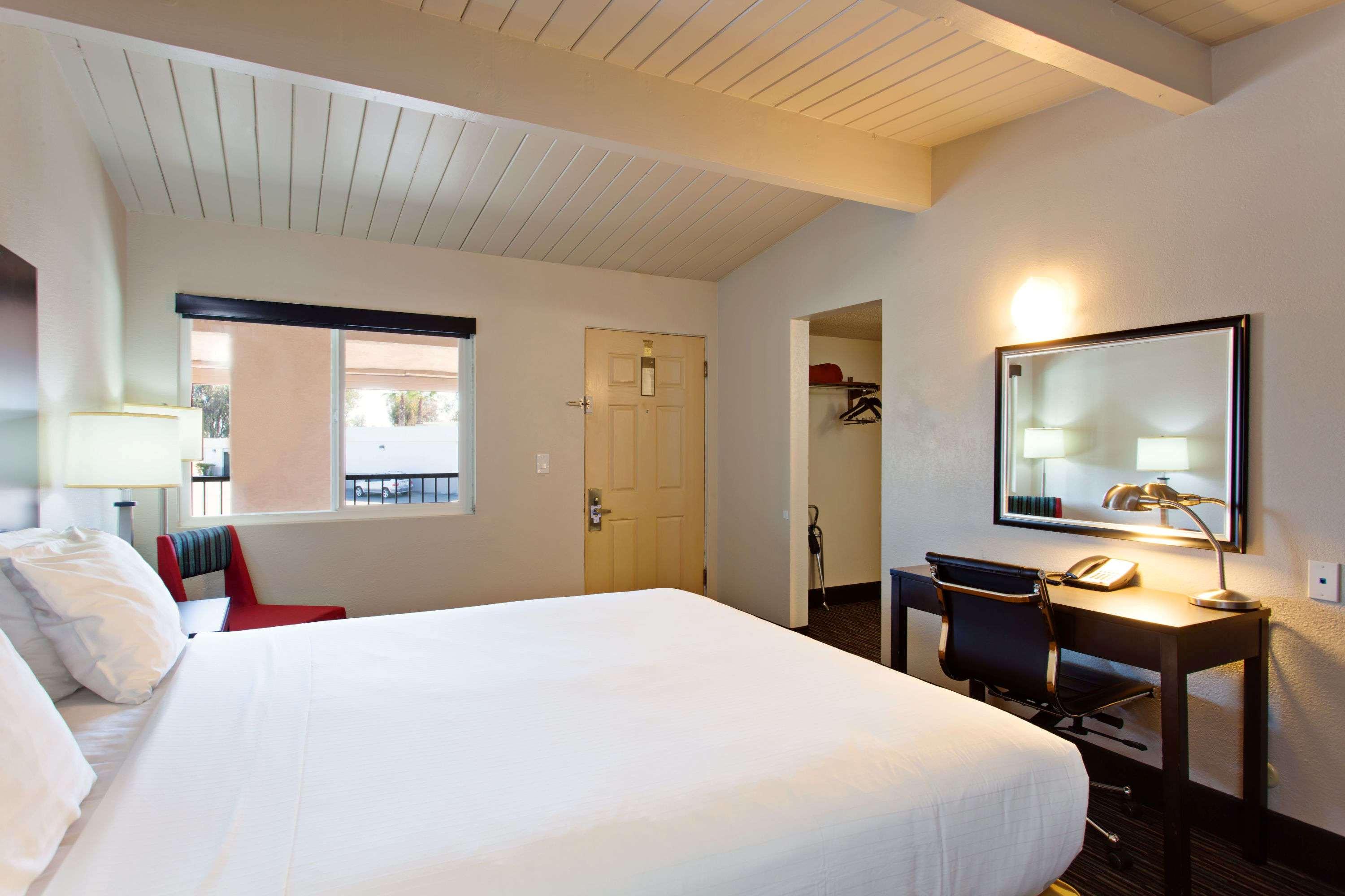 Days Inn Chowchilla Gateway to Yosemite — photo 5