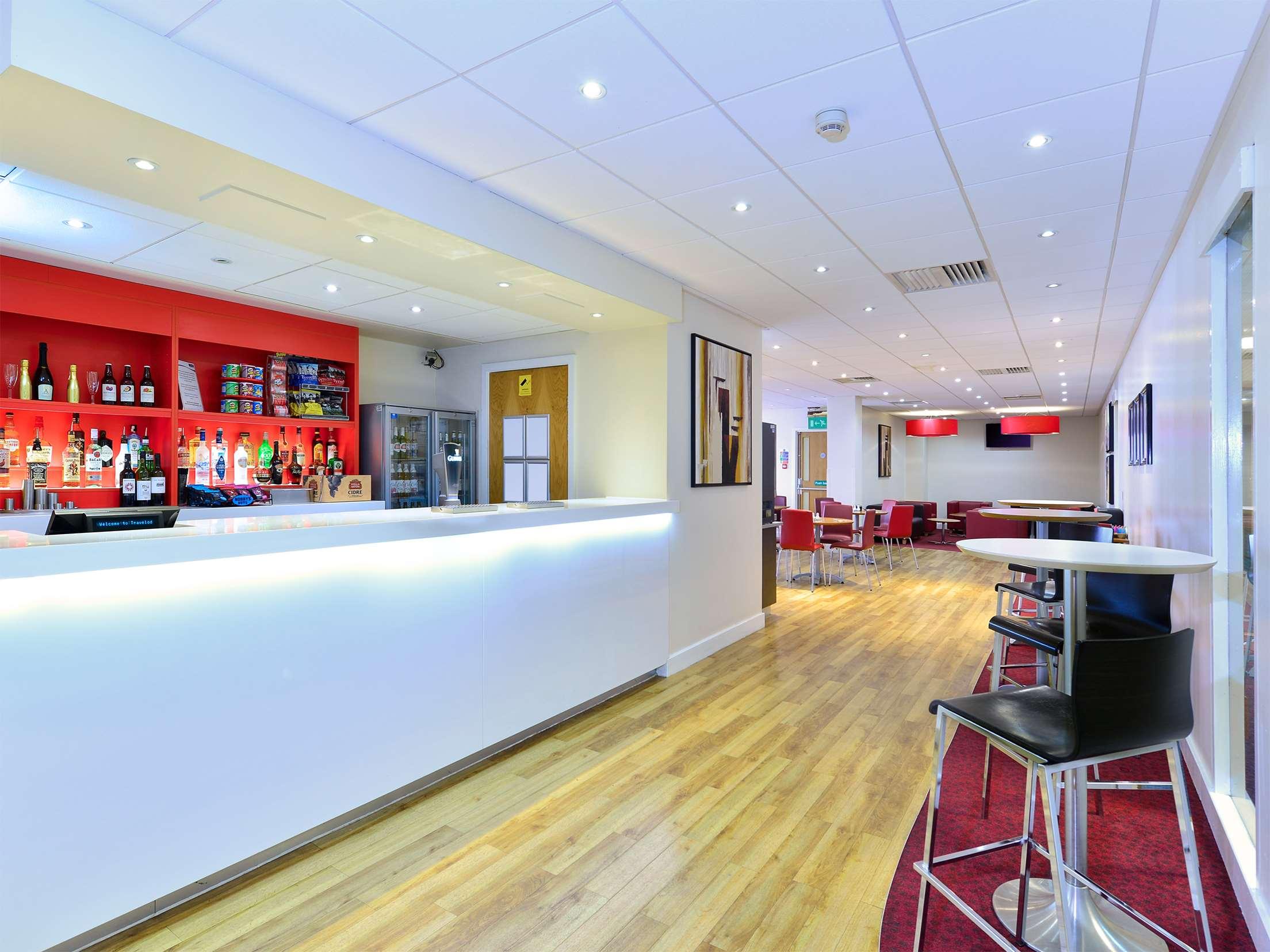 Travelodge Aberdeen Central — photo 5