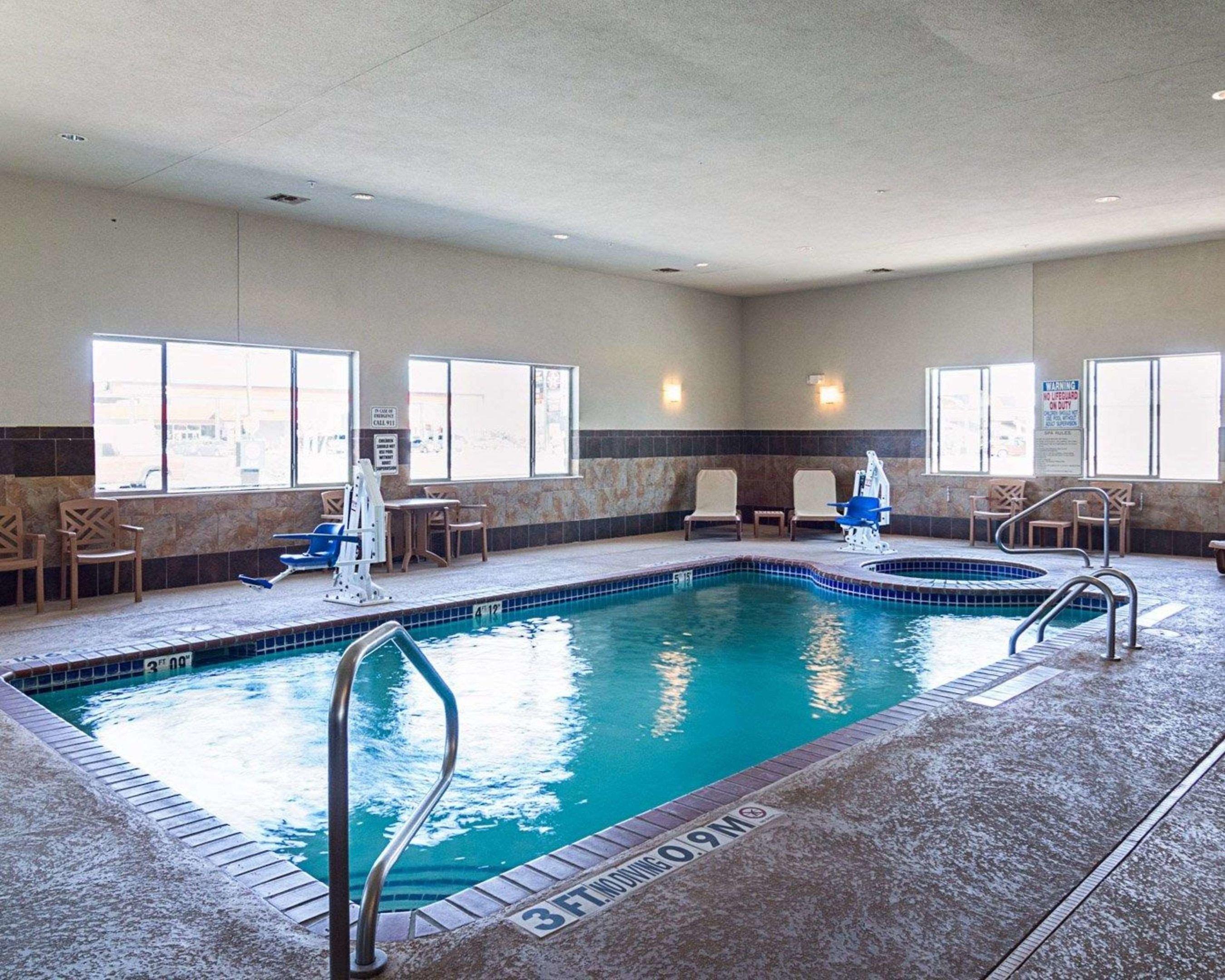Comfort Inn & Suites Monahans — photo 5