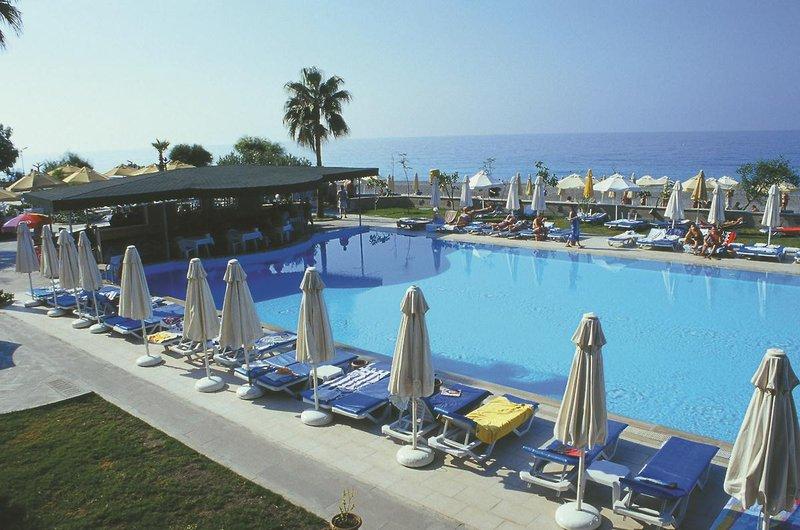 Taluyka Sunset Beach Hotel — photo 4