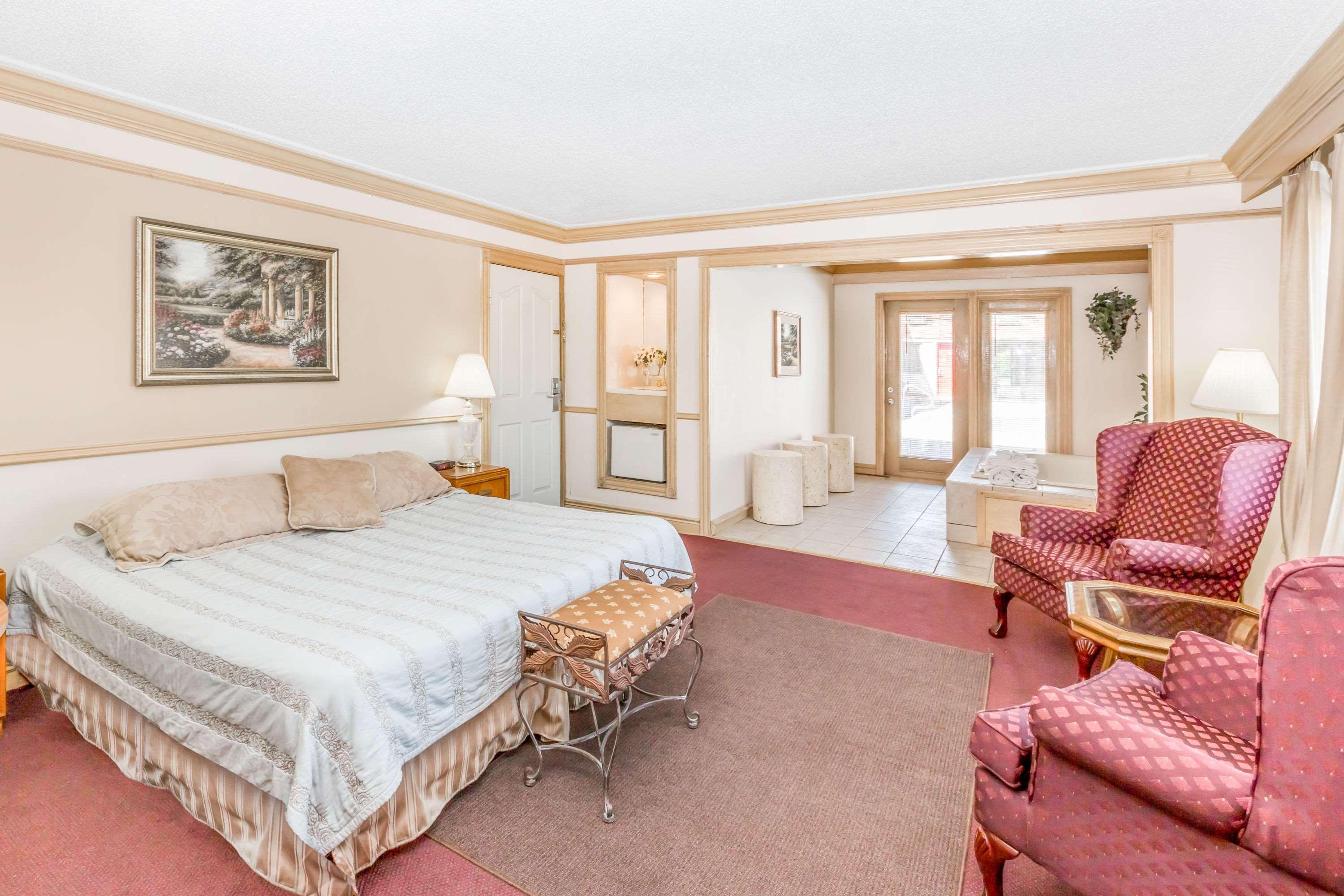 Knights Inn & Suites South Sioux City — photo 4