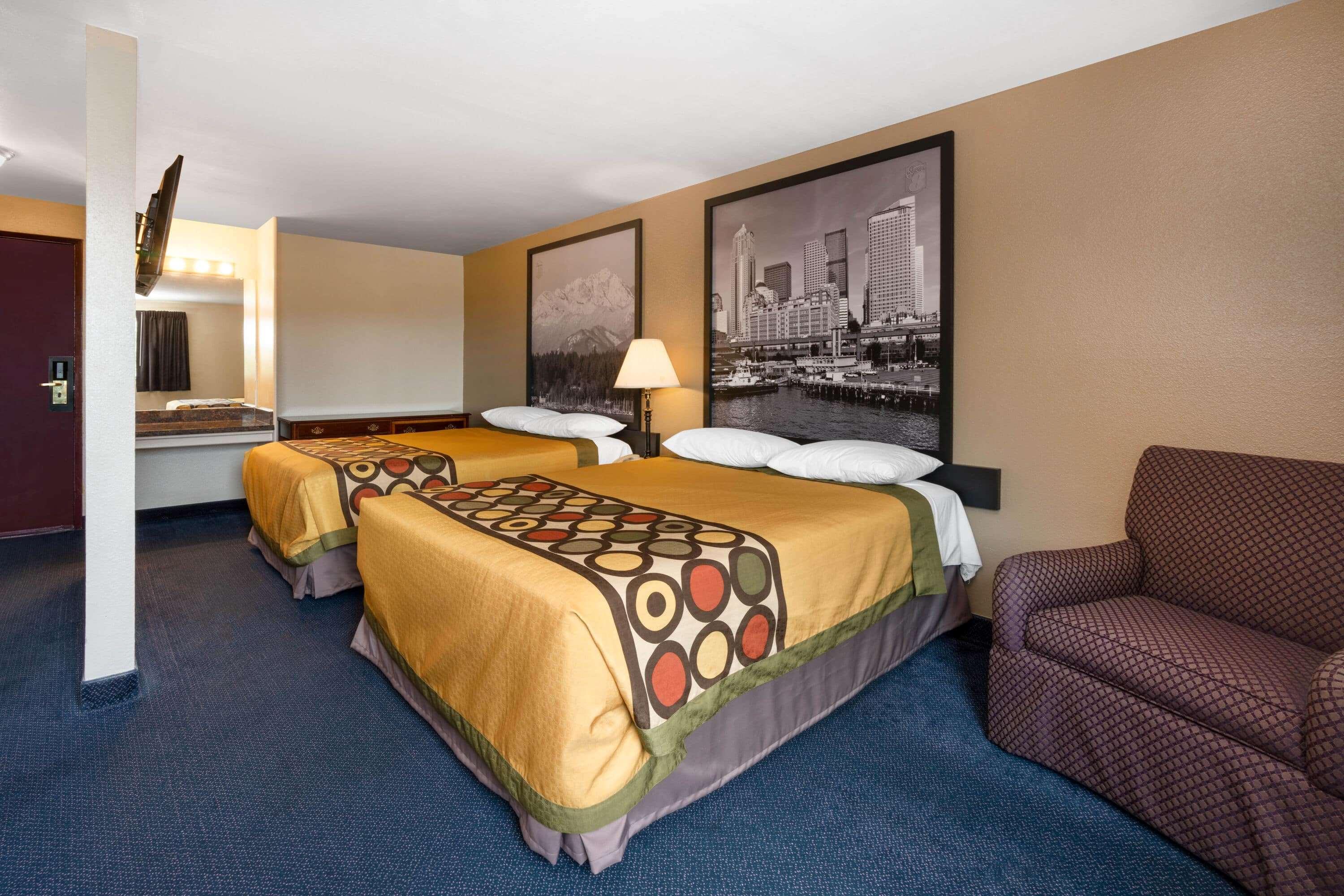 Super 8 by Wyndham SeaTac Airport — photo 5