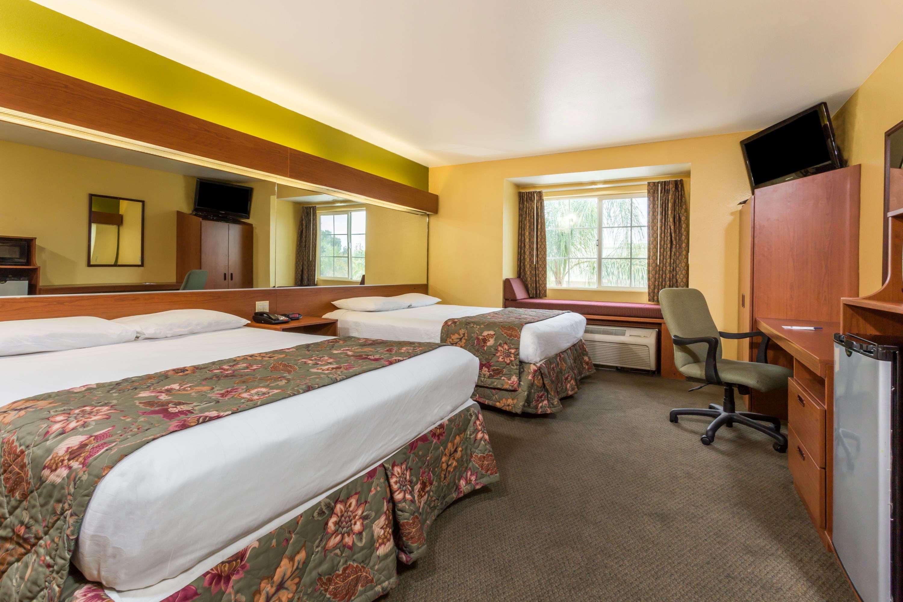 Microtel Inn & Suites by Wyndham Tracy — photo 5