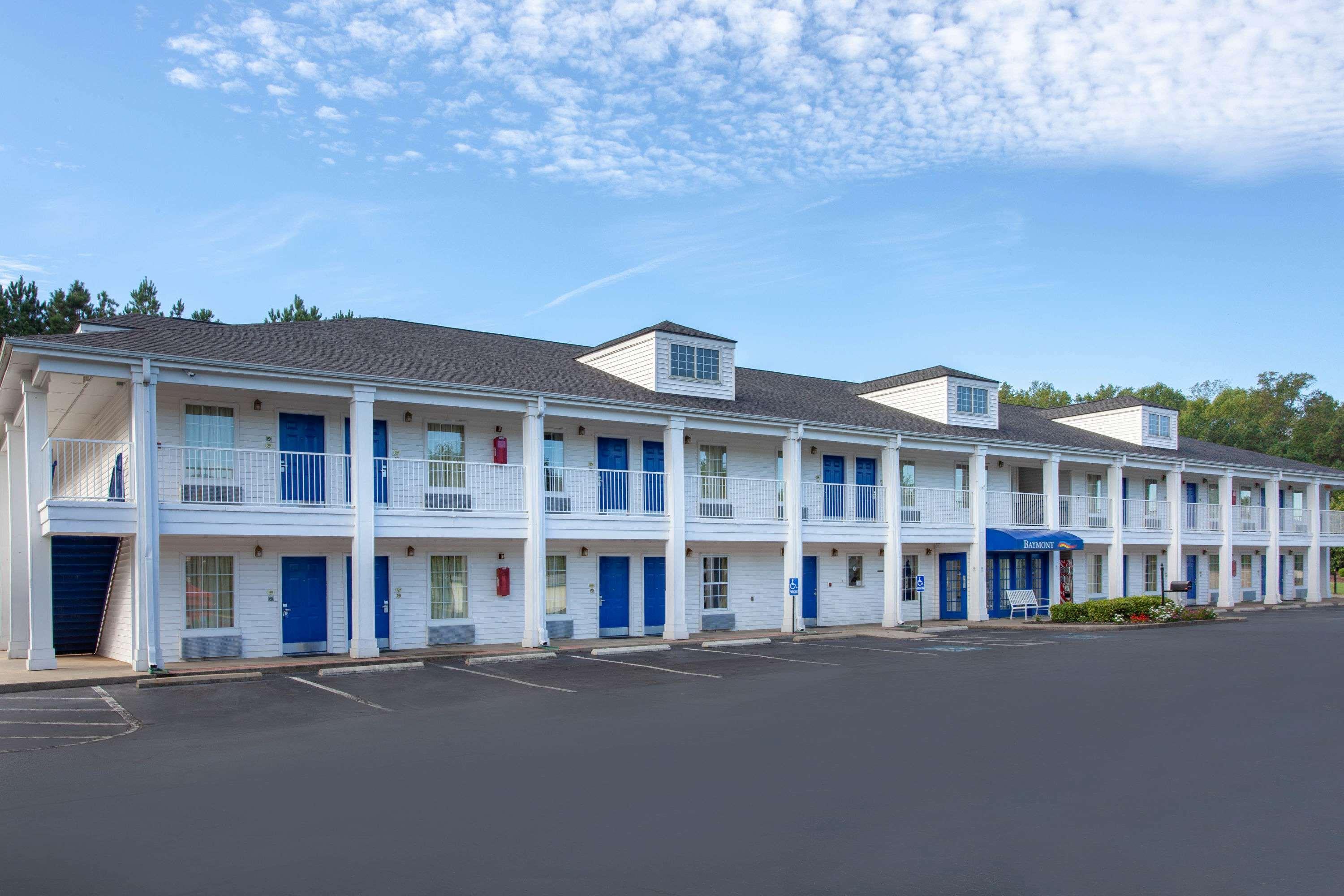 Baymont by Wyndham Greenwood — photo 3