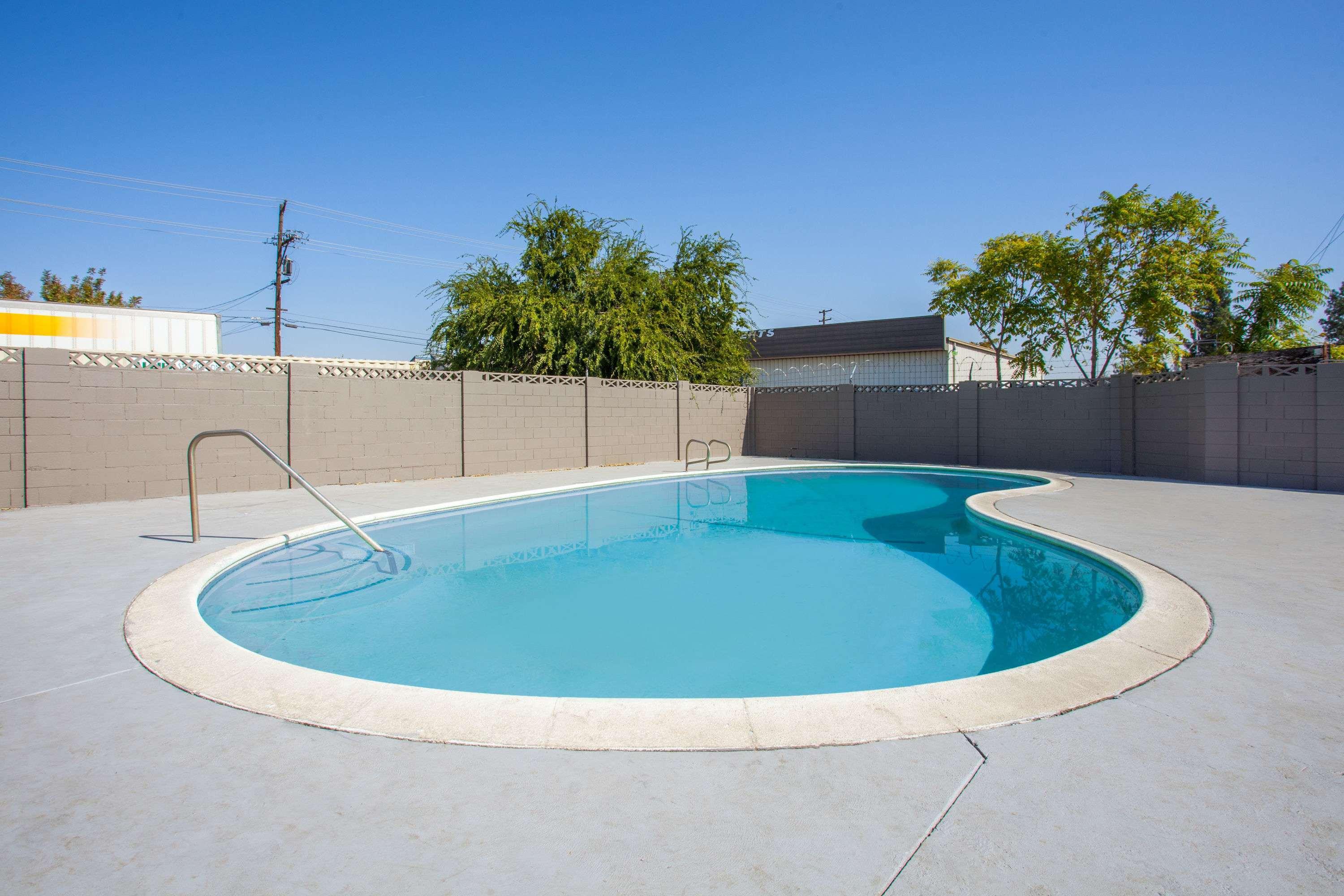Travelodge Fresno Yosemite Area — photo 3