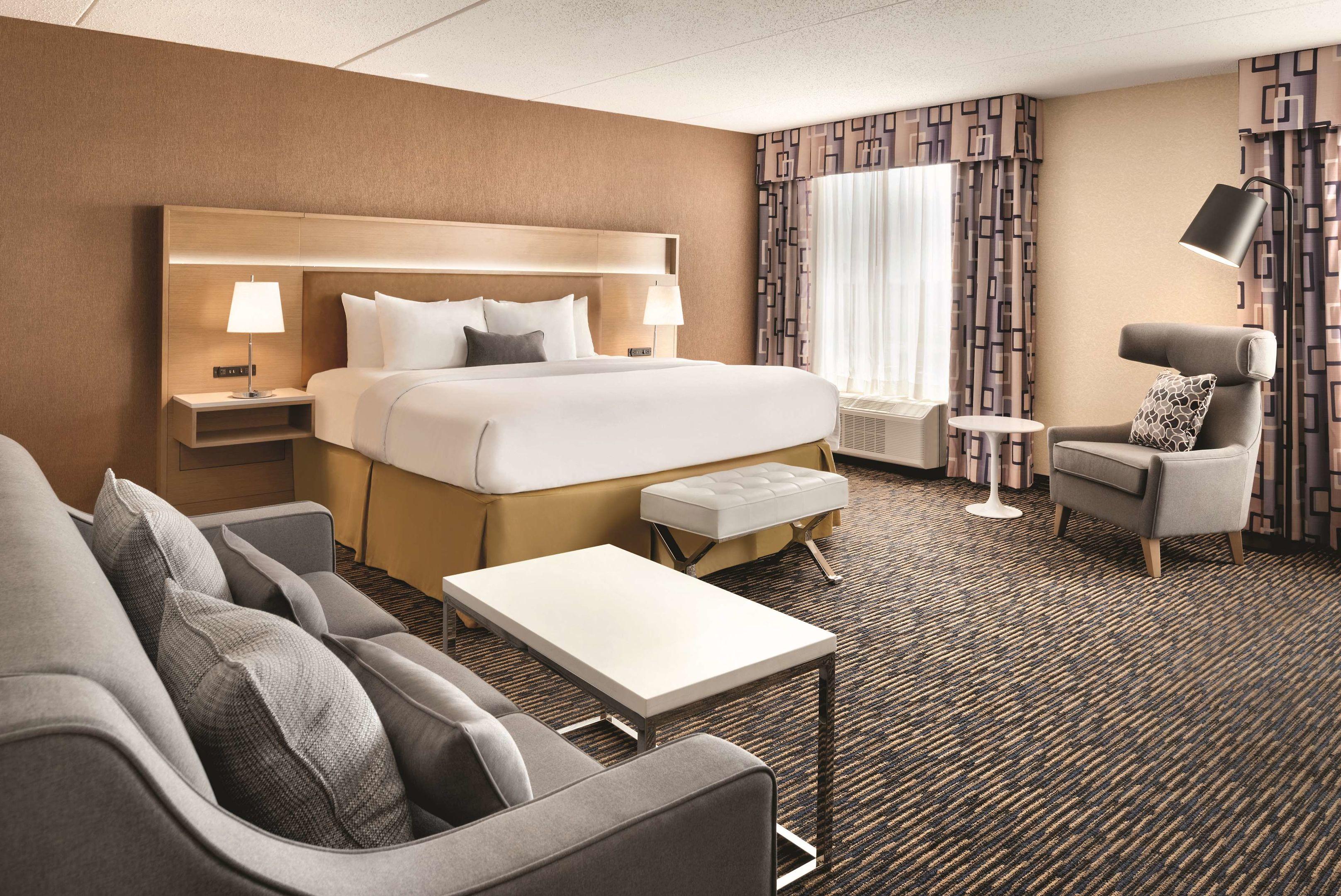 Radisson Hotel & Conference Center Champaign-Urbana — photo 5